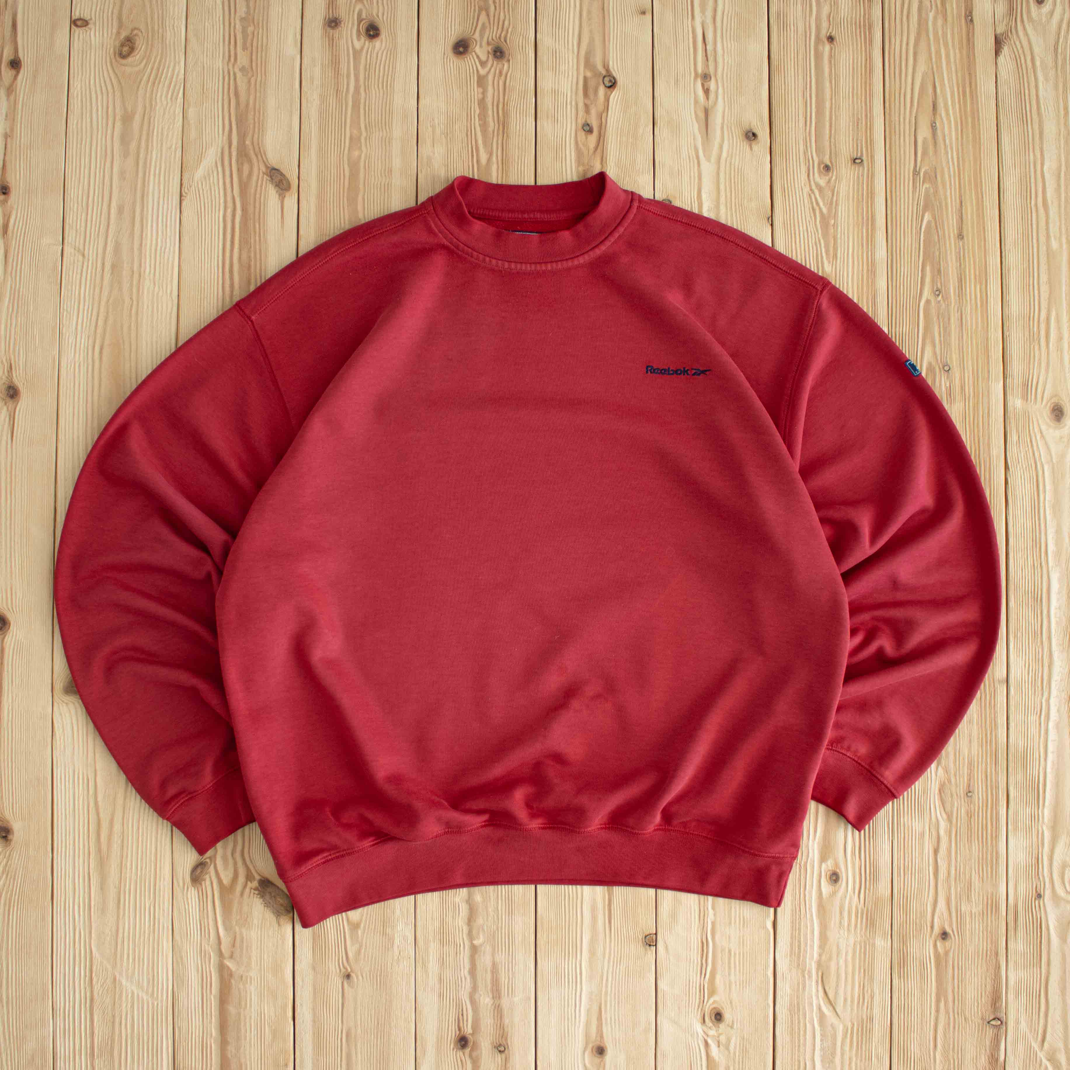 (M/L) Reebok Vintage Essential Embroidered Sweatshirt Red