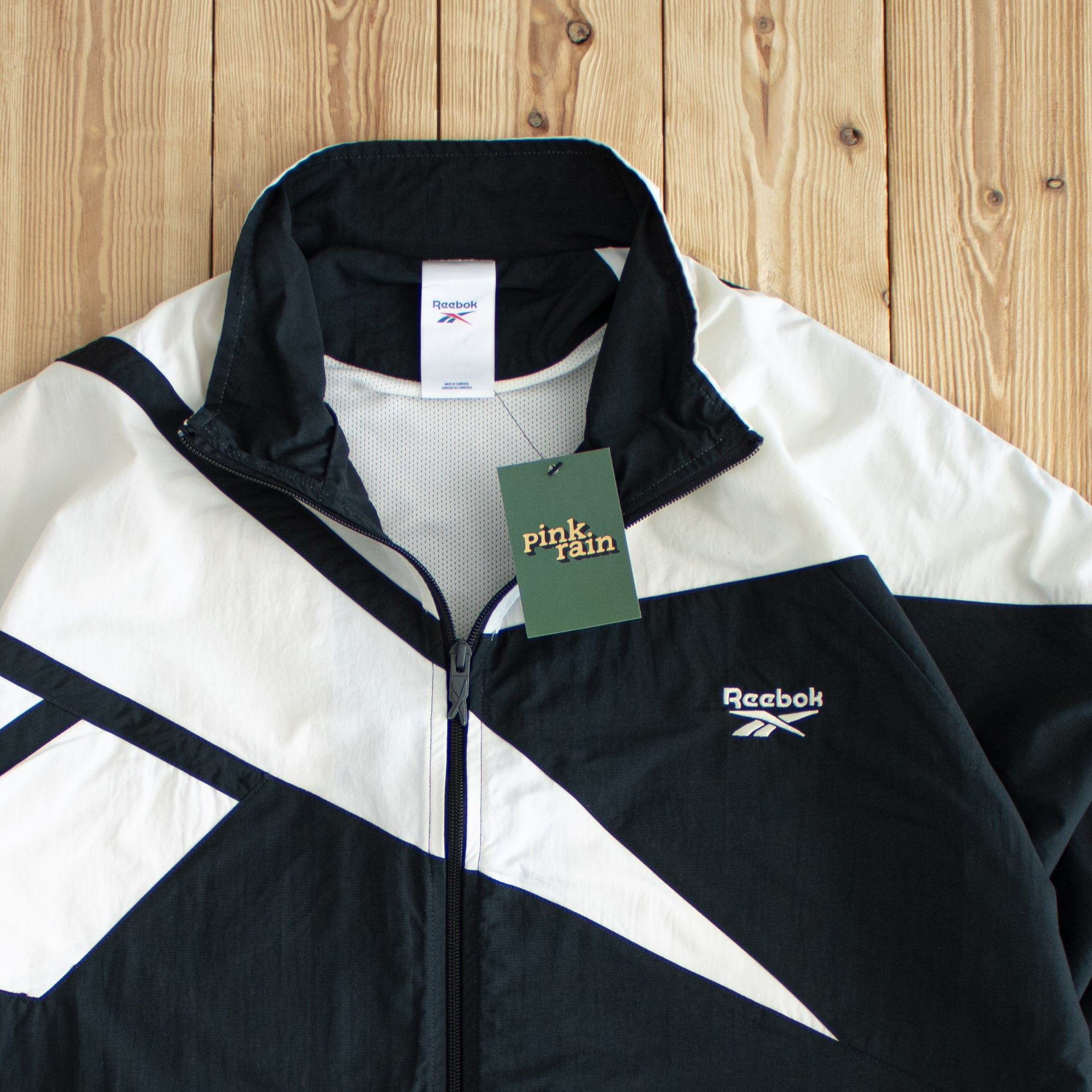 (XL) Reebok Logo Embroidered Jacket Black