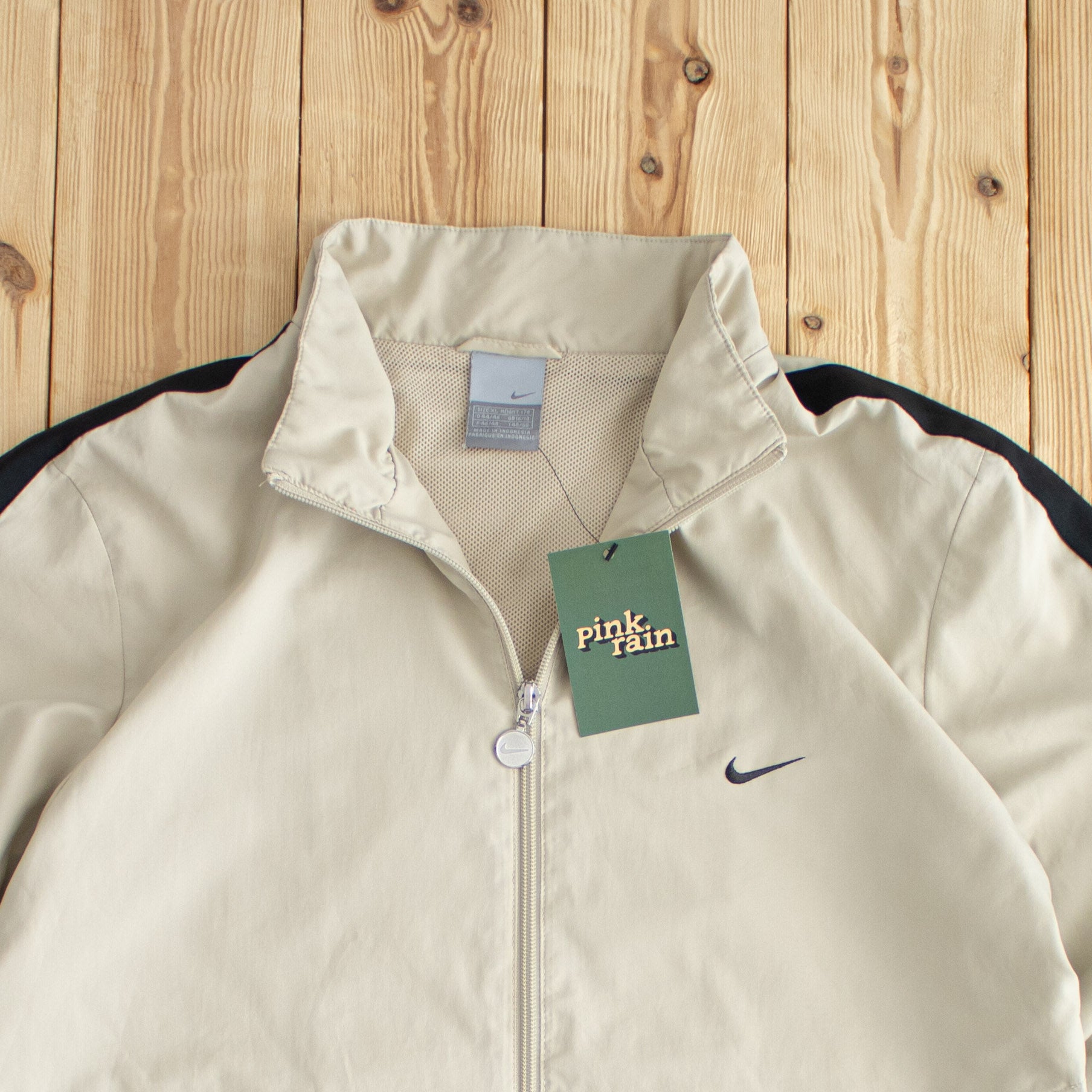 (S/M) Nike Vintage Essential Embroidered Jacket Beige