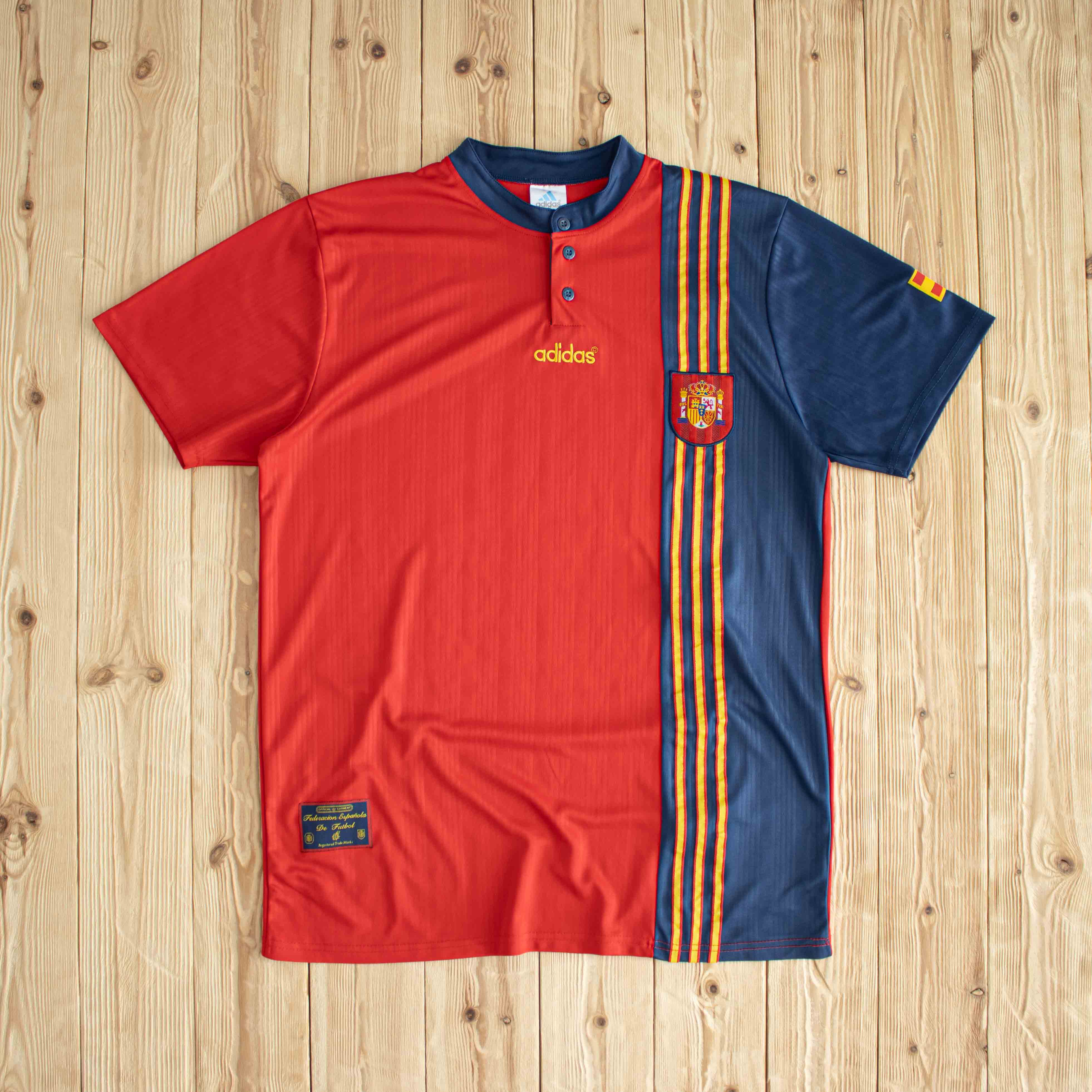 (L) Adidas Spain Vintage Embroidered Jersey Red