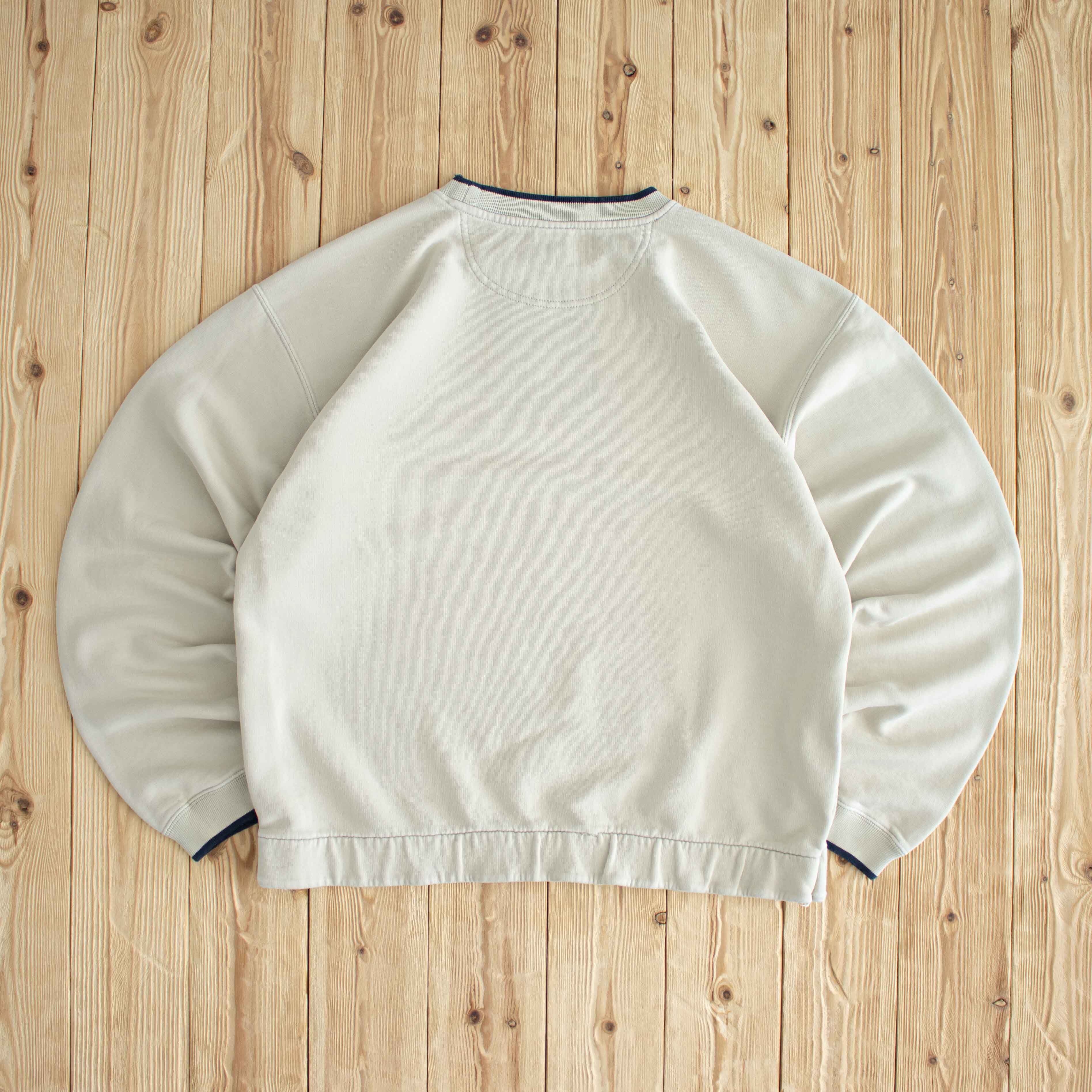 (M/L) Nike Swoosh Vintage Embroidered Sweatshirt Beige