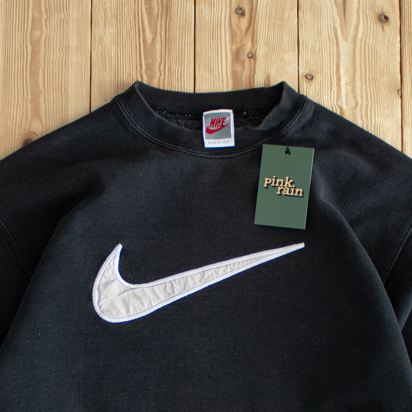 (S) Nike Swoosh Vintage Embroidered Sweatshirt Black