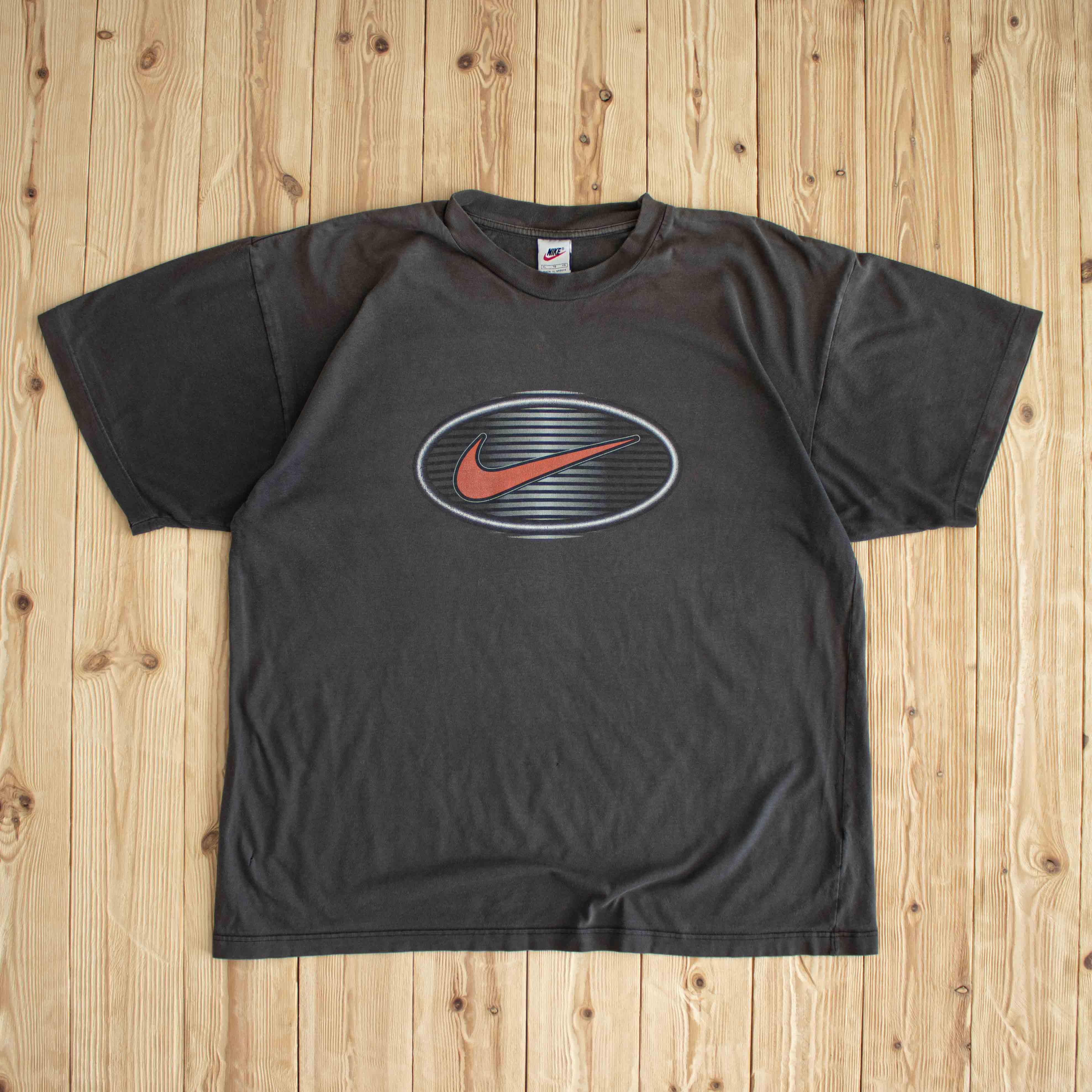 (L/XL) Nike Swoosh Vintage Faded T-Shirt Gray