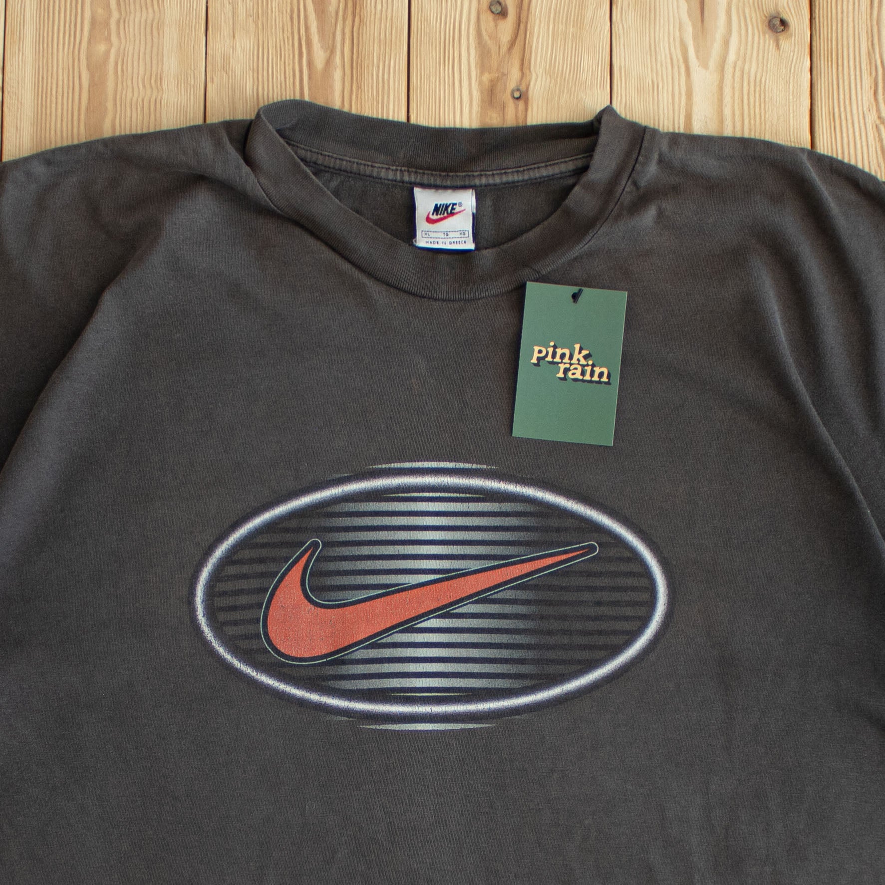 (L/XL) Nike Swoosh Vintage Faded T-Shirt Gray