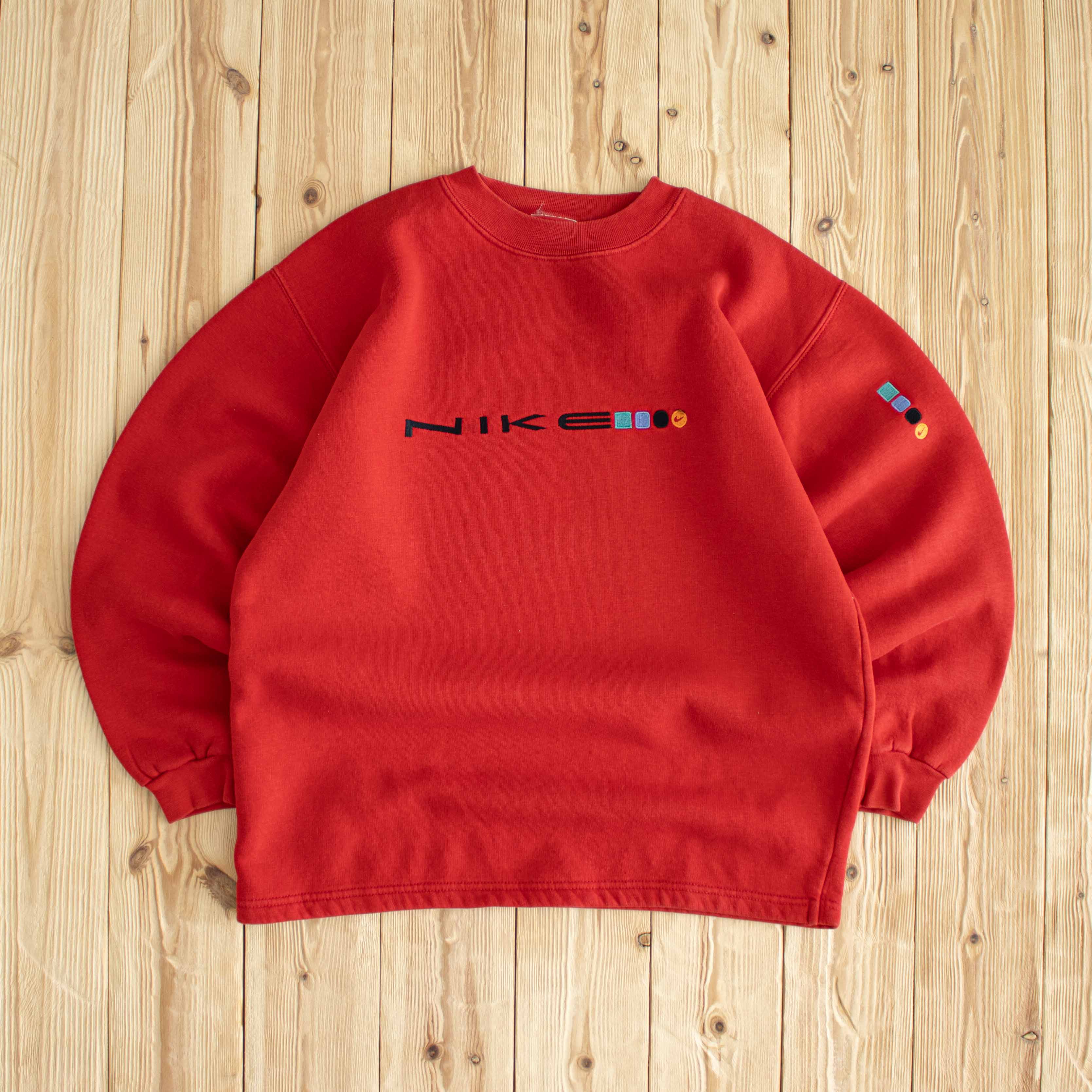 (S) Nike Spell Out Vintage Embroidered Sweatshirt Red