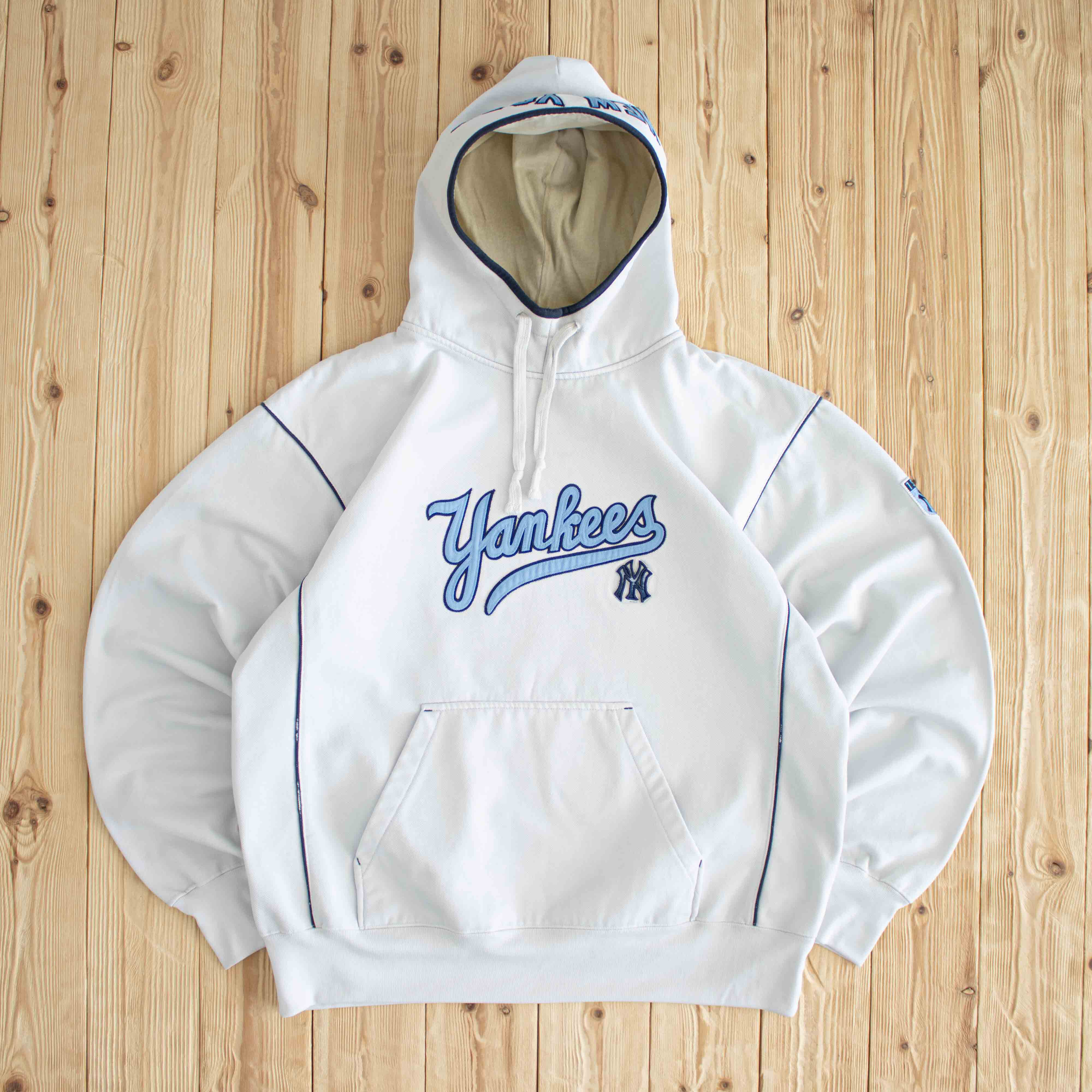 (L) MLB New York Yankees Vintage Embroidered Hoodie White