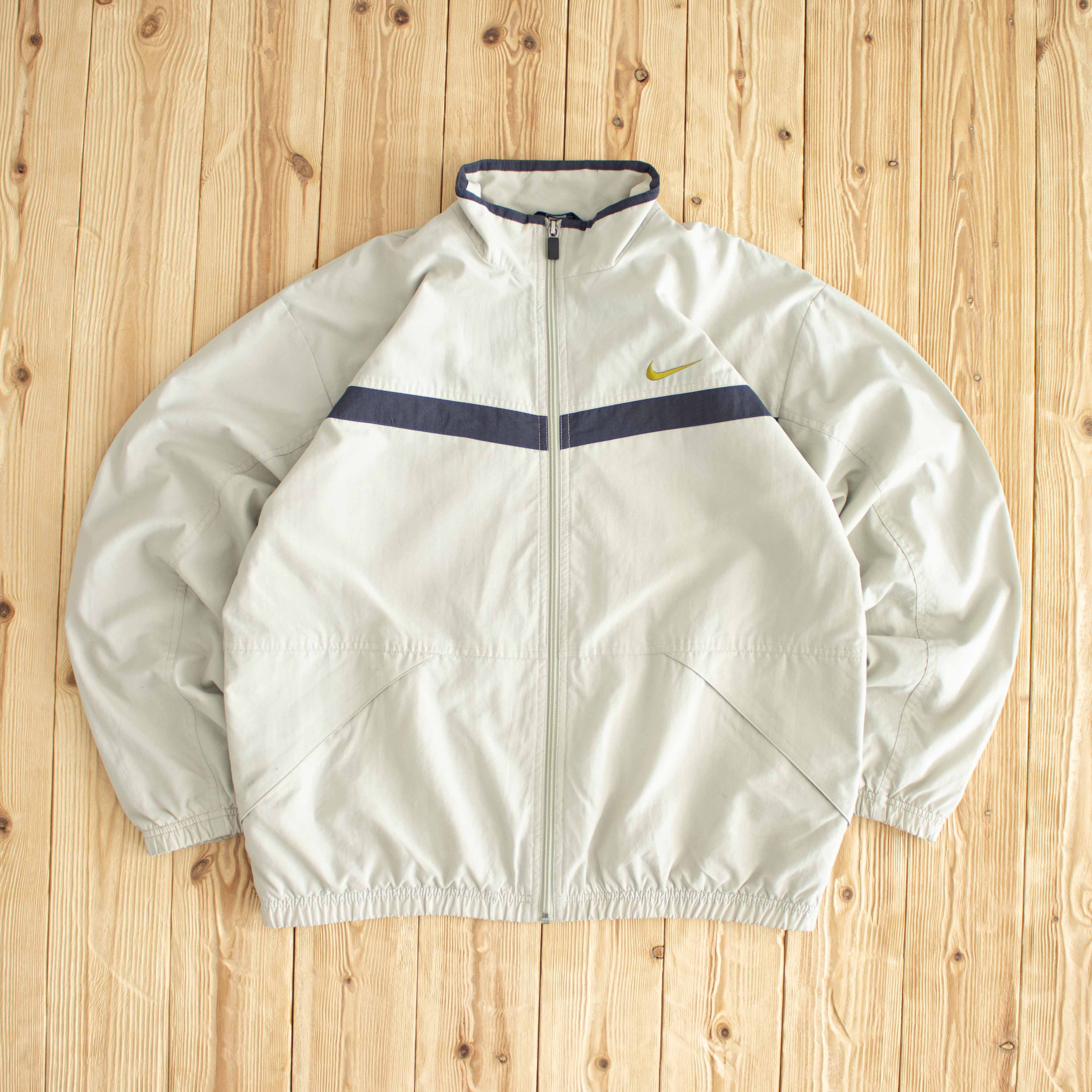 (M) Nike Swoosh Vintage Embroidered Jacket Beige