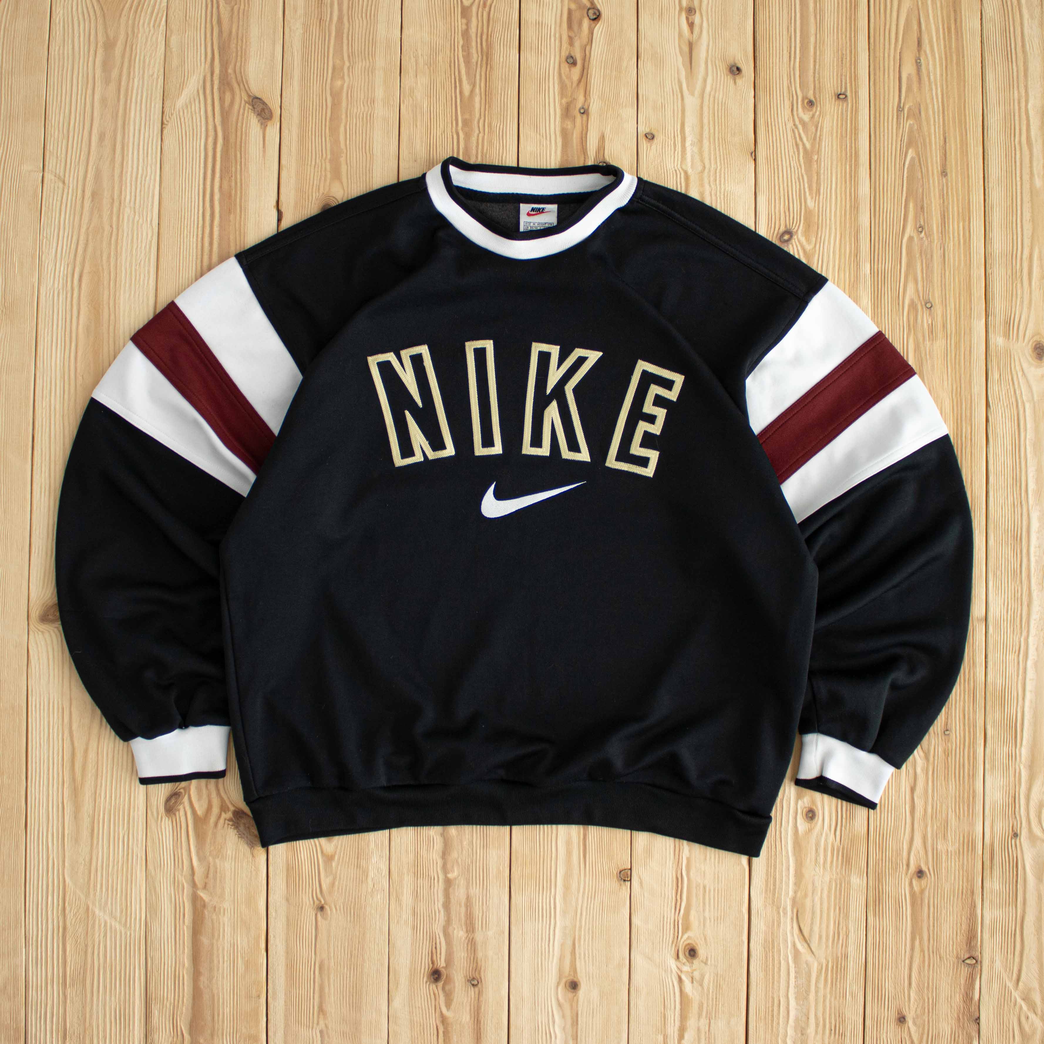 (M) Nike Spell Out Vintage Embroidered Sweatshirt Black