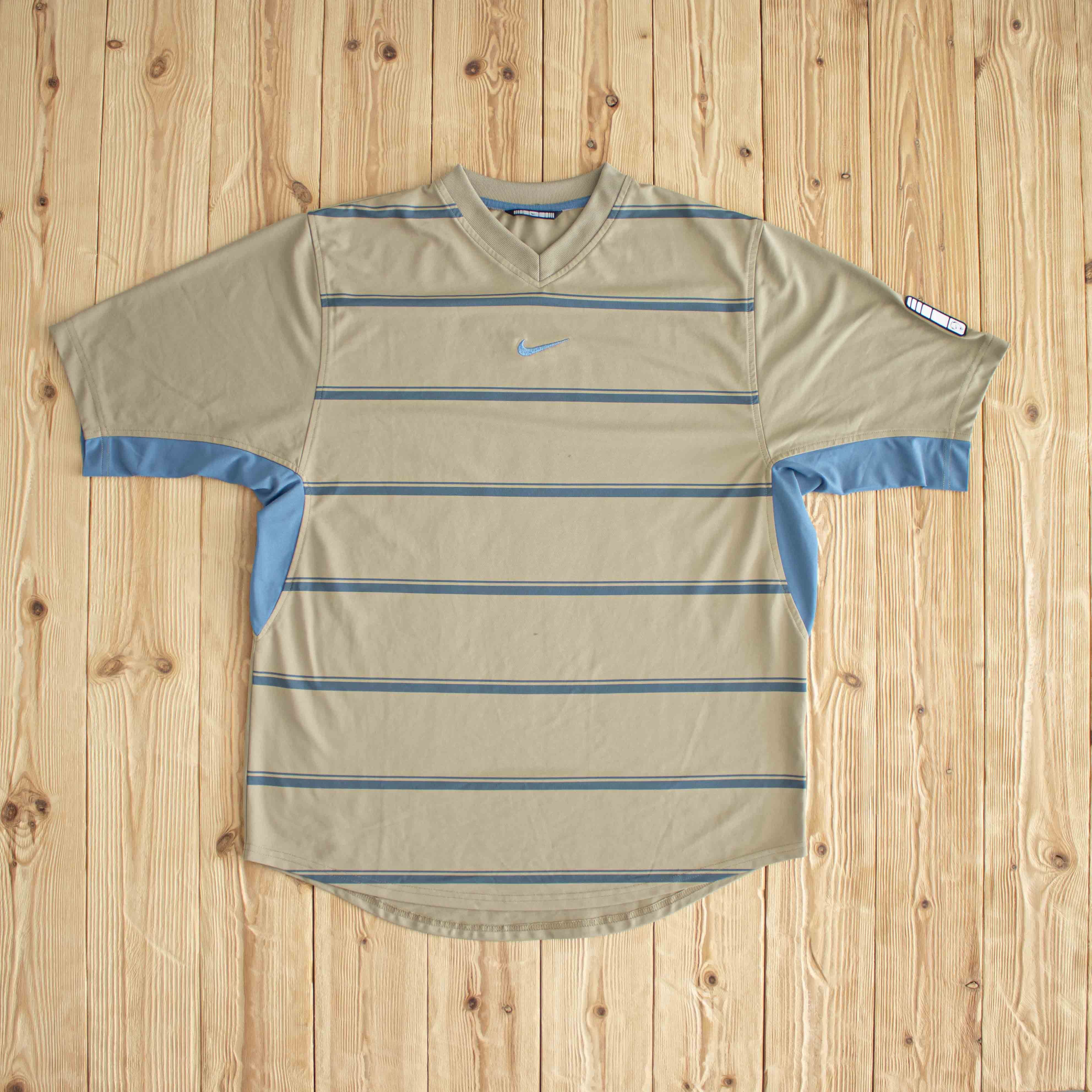 (M/L) Nike Center Swoosh Vintage Embroidered T-Shirt Brown