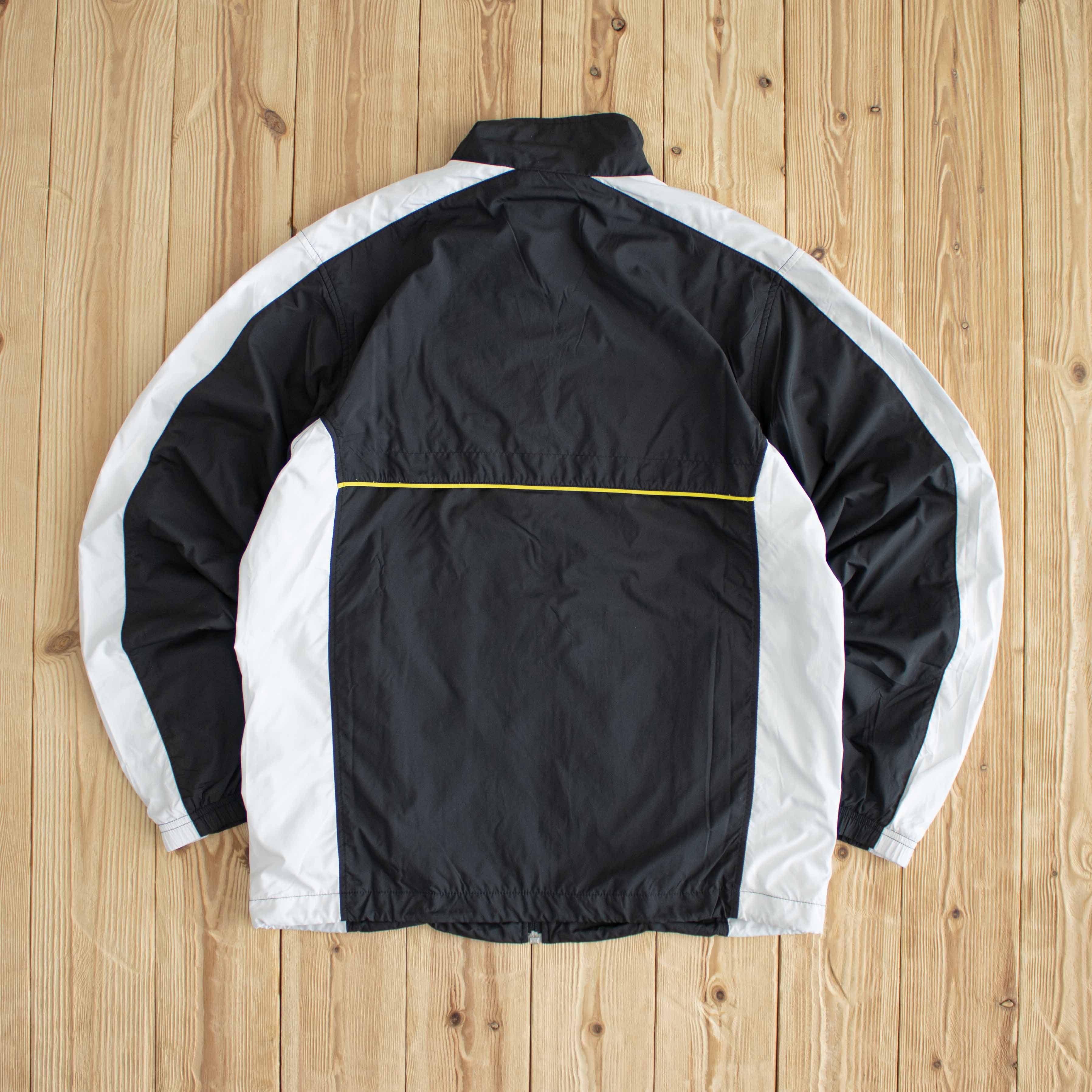 (M) Nike Vintage Essential Embroidered Light Jacket Black
