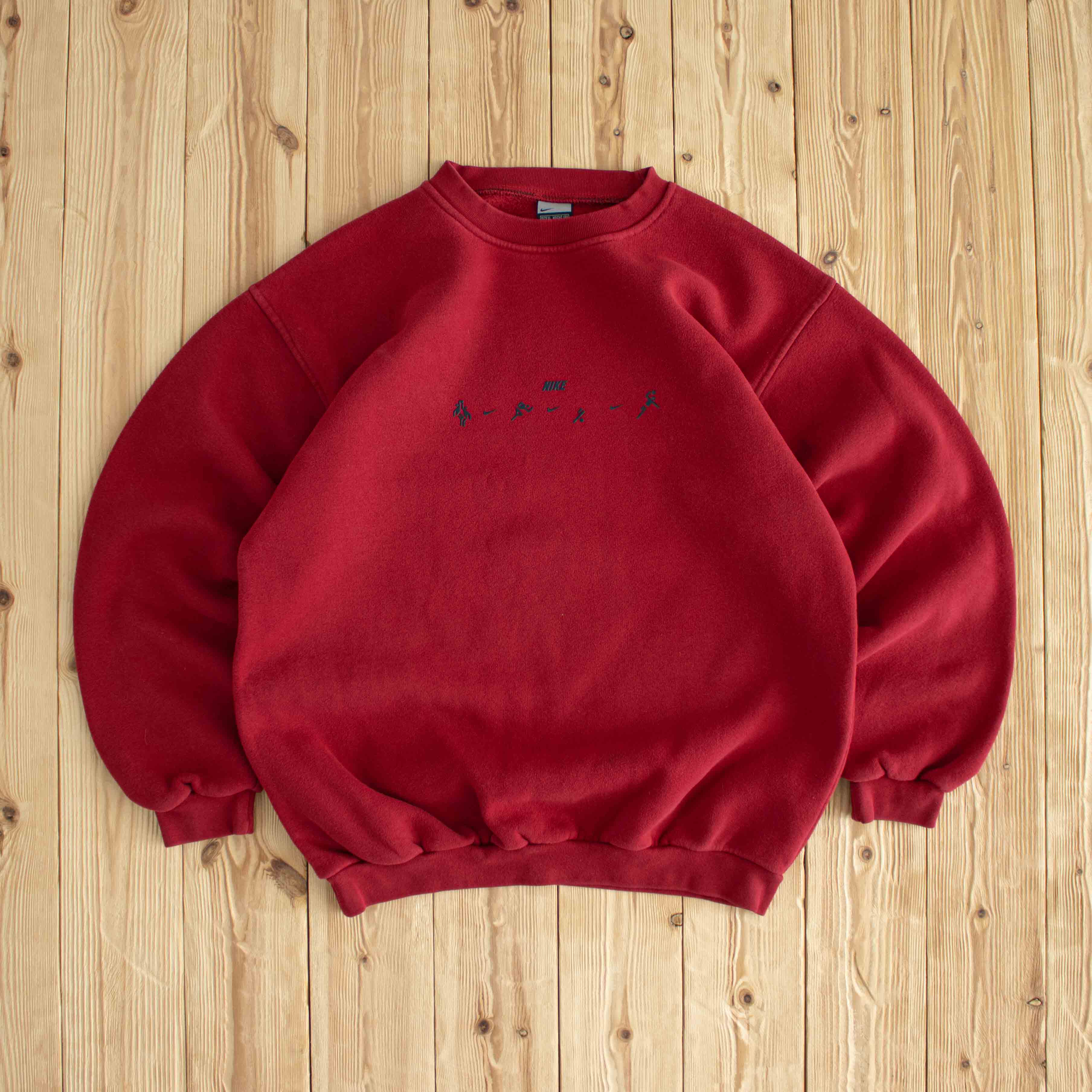 (M/L) Nike Sports Vintage Sweatshirt Red