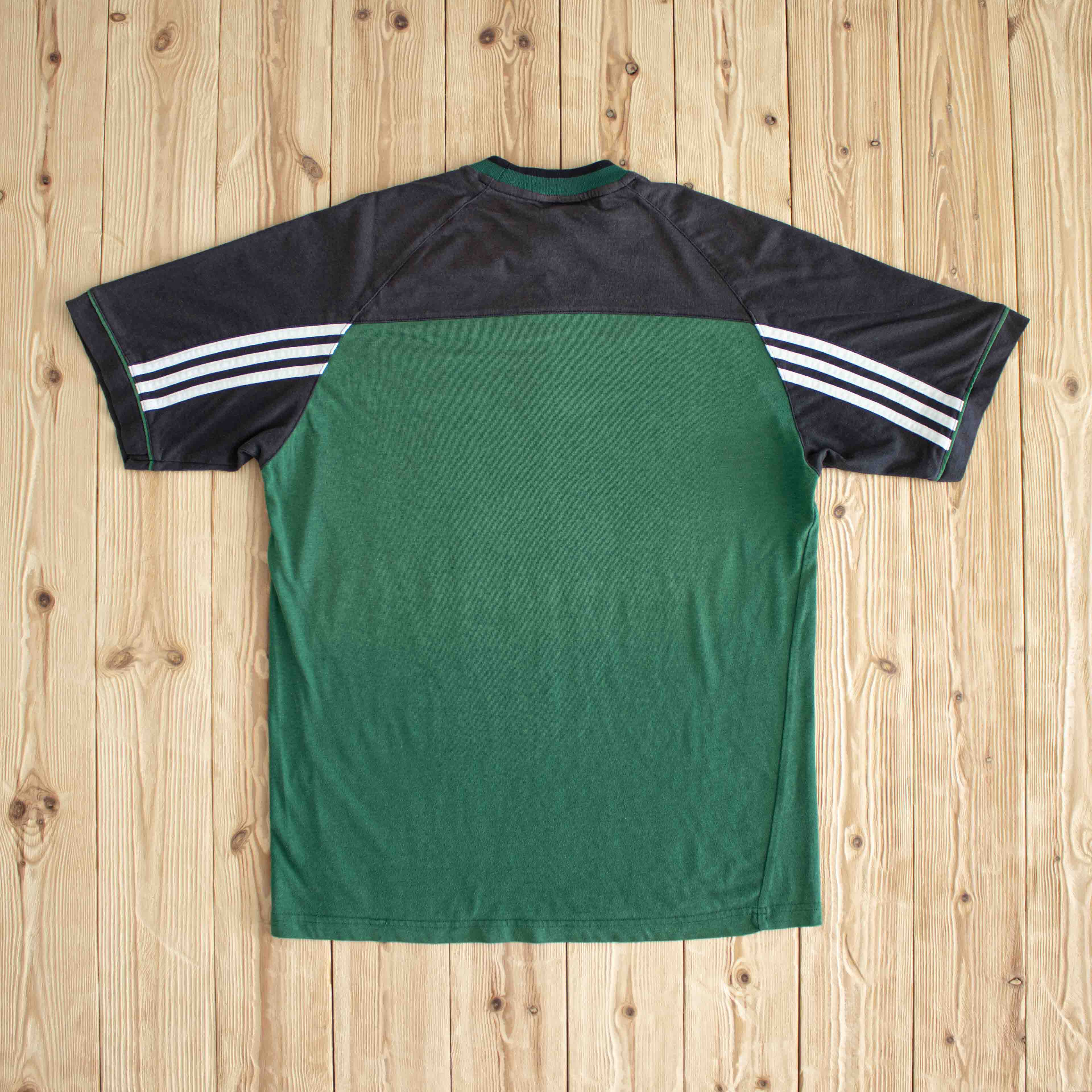 (M) Adidas Vintage Embroidered T-Shirt Green