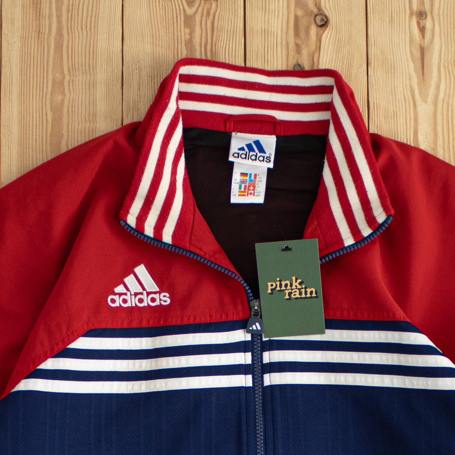 (M/L) Adidas Vintage Embroidered Jacket Red Blue