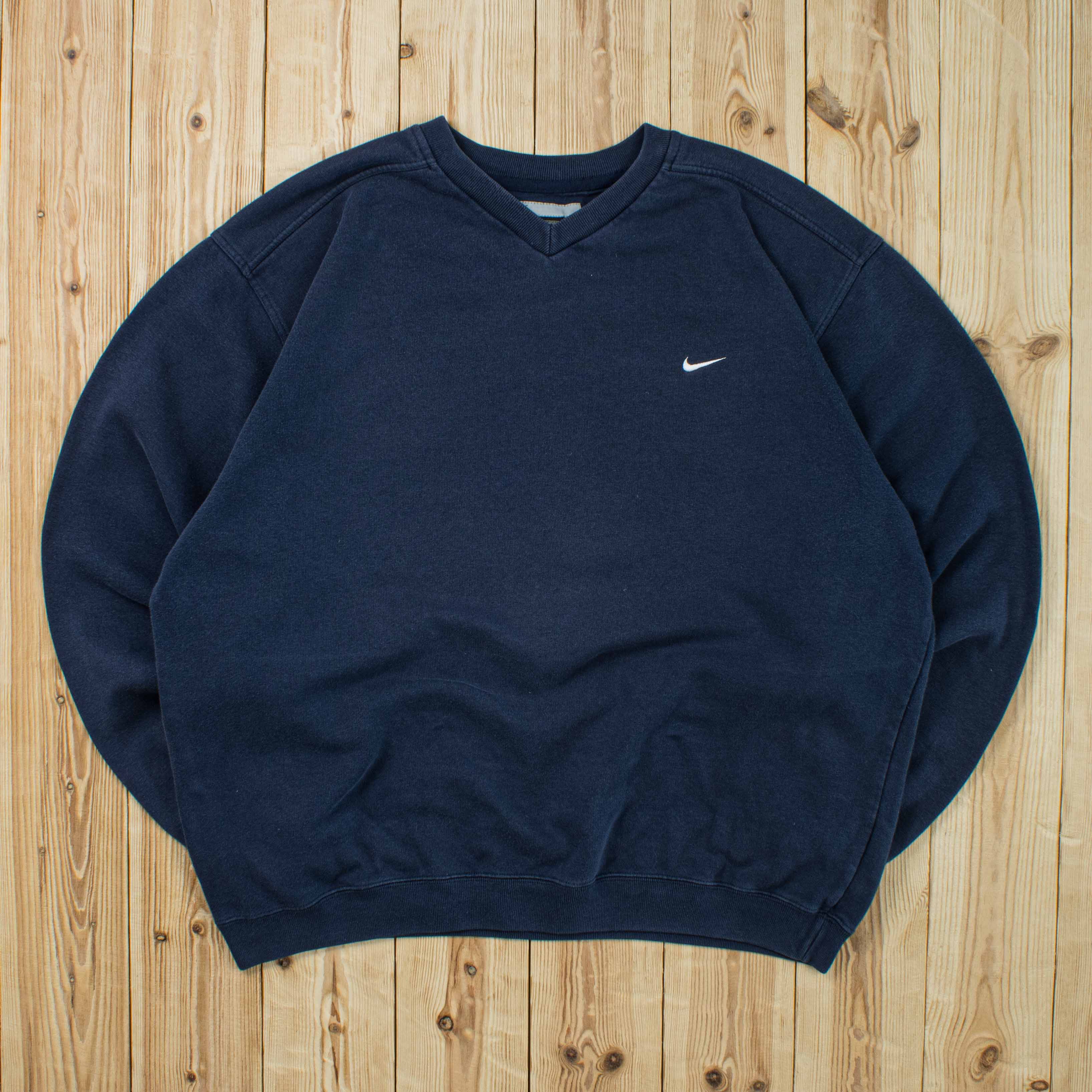 (L) Vintage Nike Essential Embroidered Sweatshirt