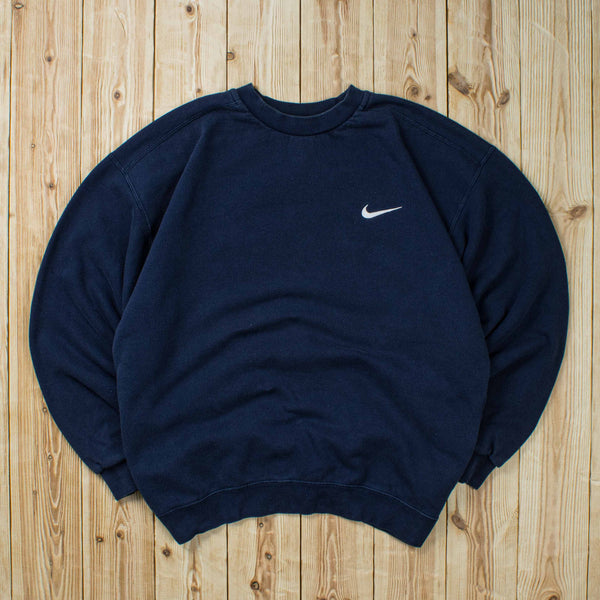 (L) Vintage Nike Essential Embroidered Sweatshirt