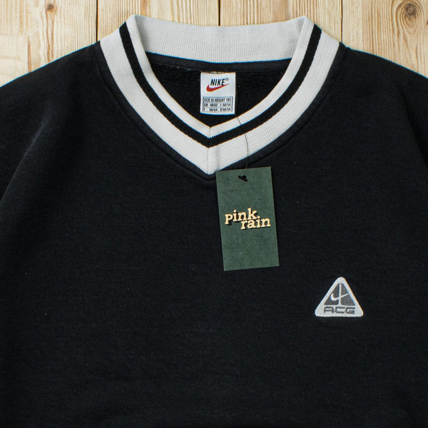 (L) Vintage Nike ACG Essential Embroidered Sweatshirt