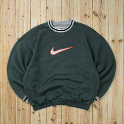 (M) Vintage Nike Center Swoosh Embroidered Sweatshirt