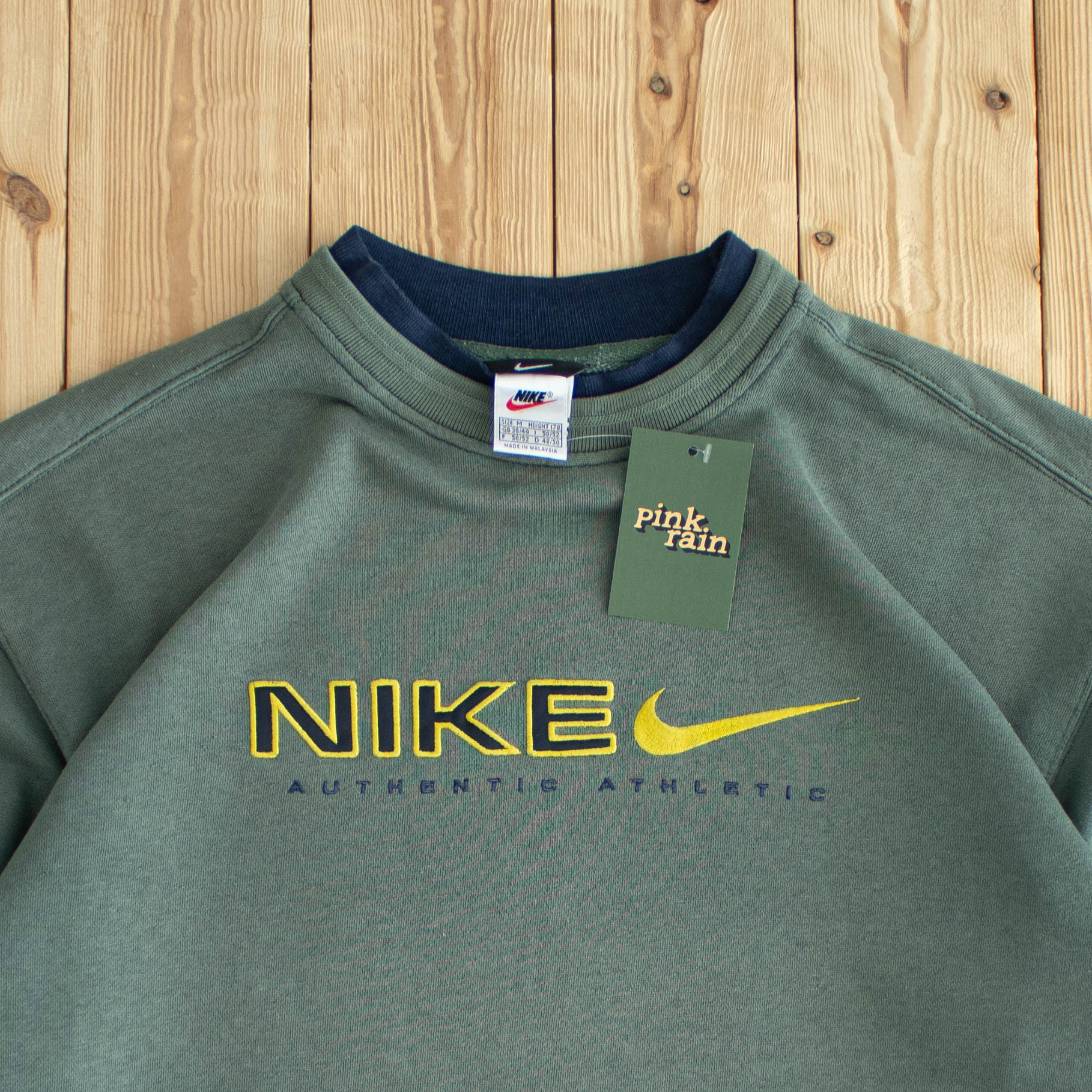(M/L) Nike Authentic Athletic Vintage Embroidered Sweatshirt Green