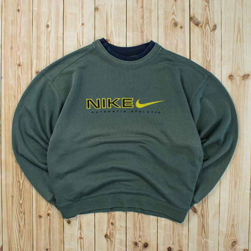 (M) Vintage Nike Athletic Embroidered Sweatshirt