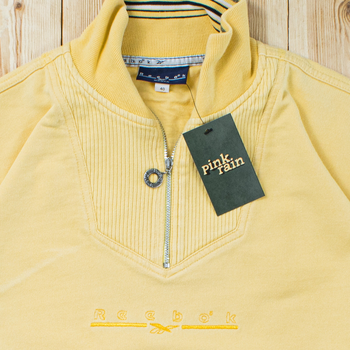 (M) Vintage Reebok Embroidered Quarter-Zip Sweatshirt