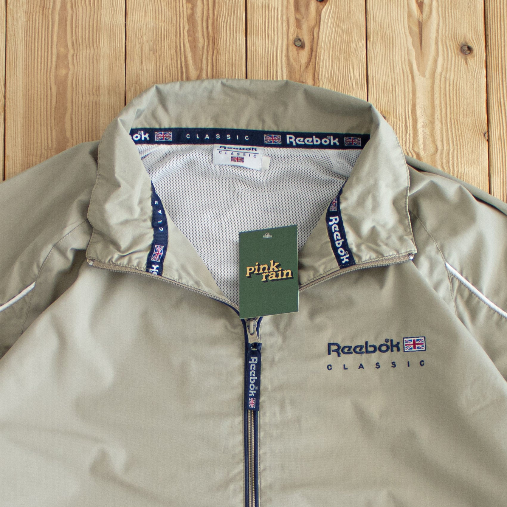 (L/XL) Reebok Classic Vintage Embroidered Jacket Beige