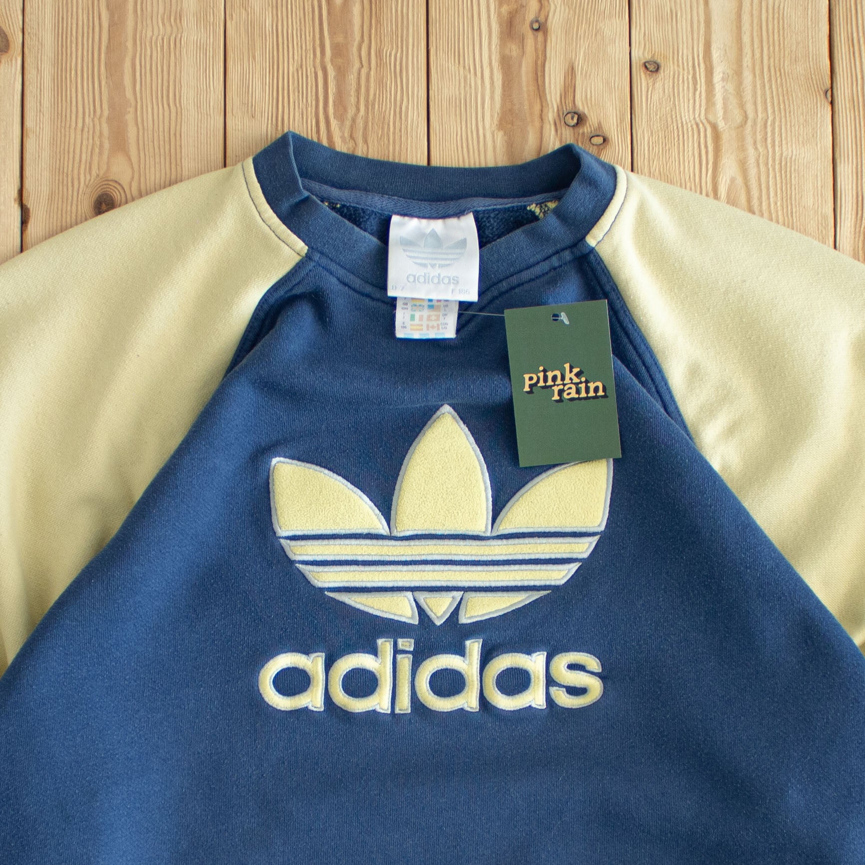 (M) Adidas Fluffy Logo Vintage Embroidered Sweatshirt Blue Yellow
