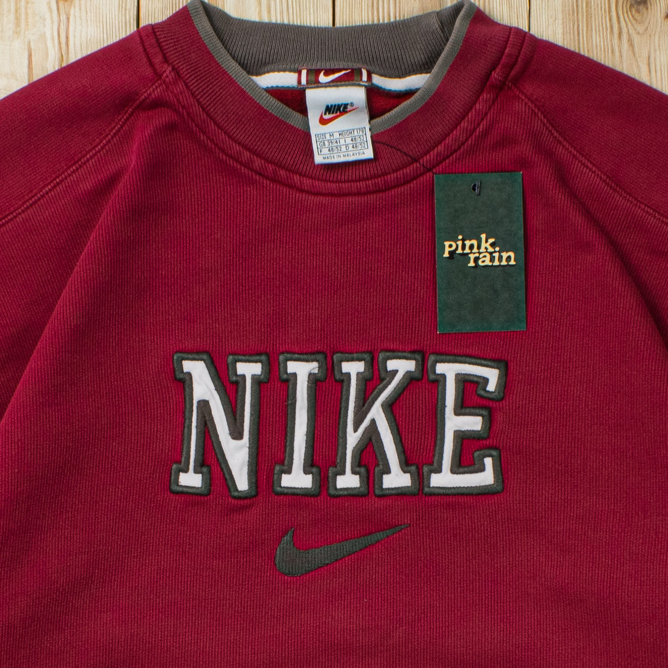 (M) Vintage Nike Spell Out Embroidered Sweatshirt