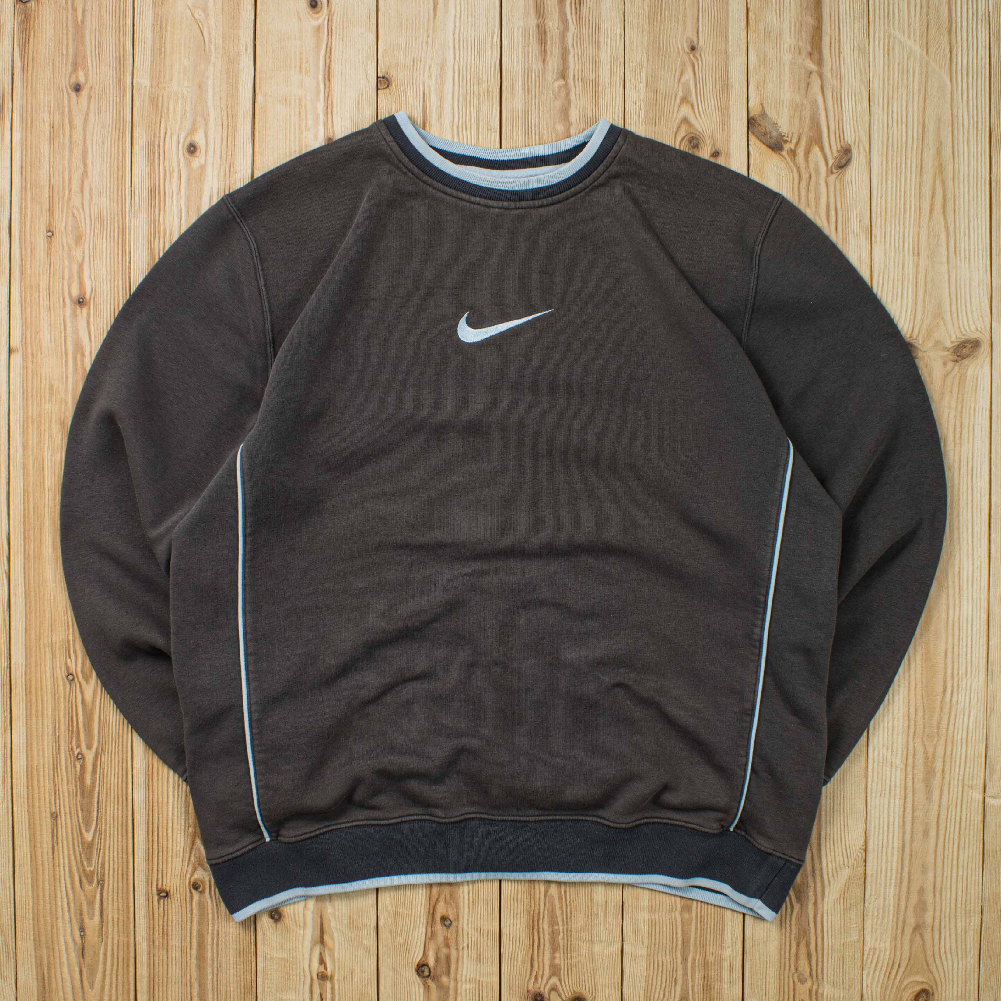 (M) Vintage Nike Swoosh Embroidered Sweatshirt