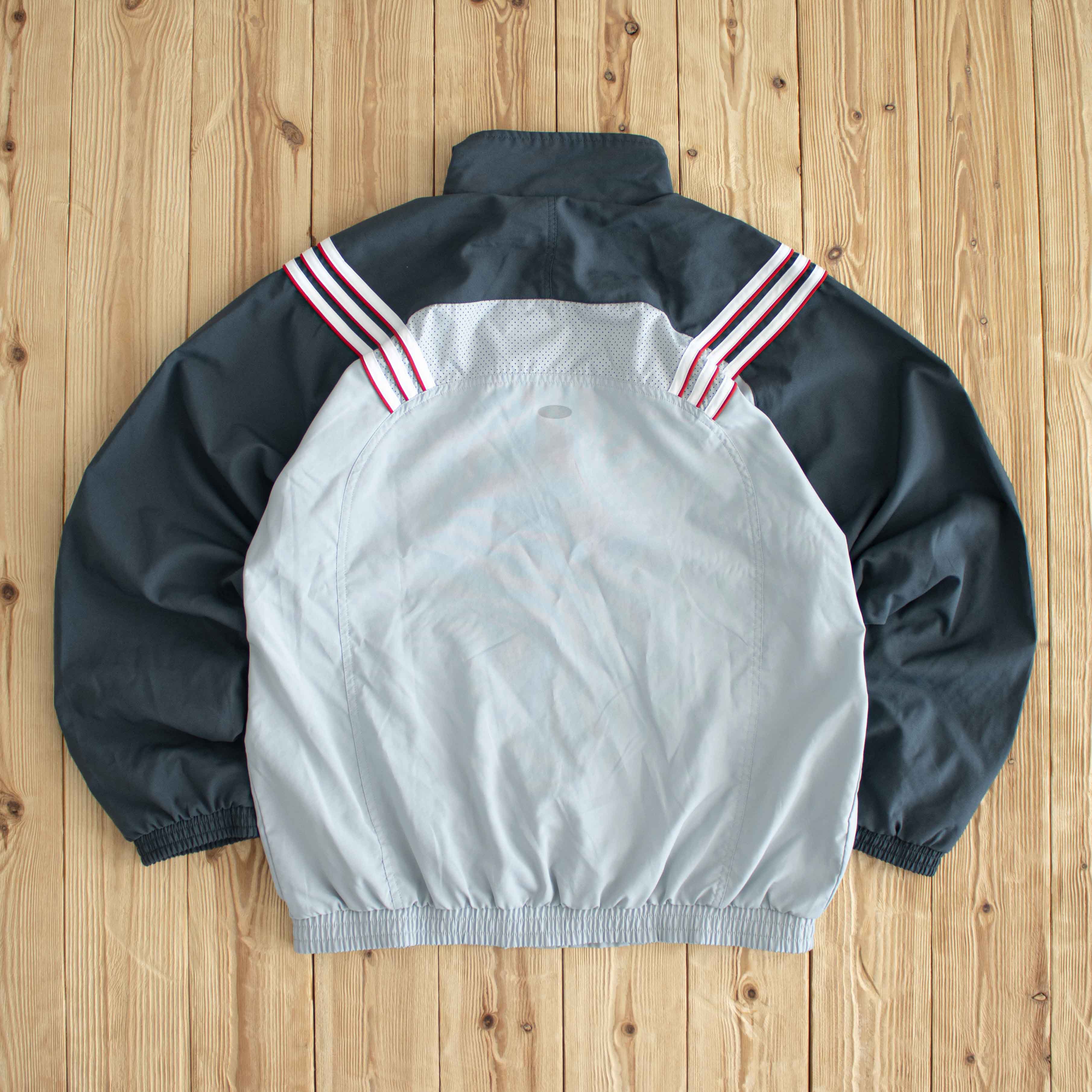 (M/L) Adidas Vintage Embroidered Jacket Gray