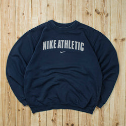 (M) Vintage Nike Athletic Embroidered Sweatshirt