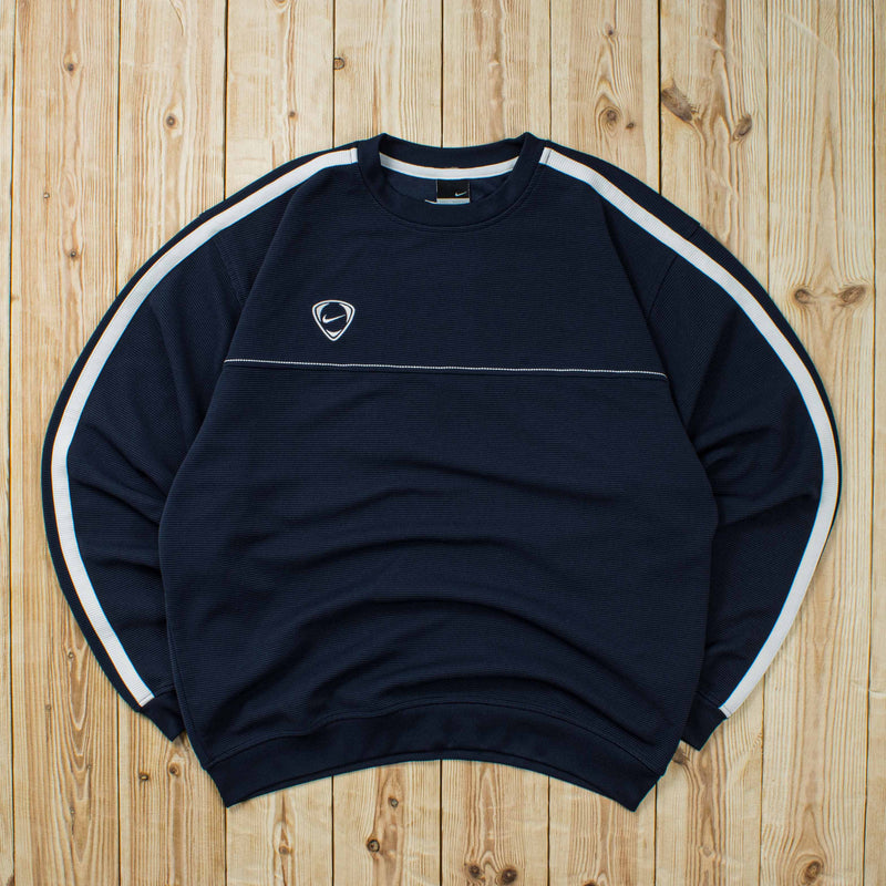 (L) Vintage Nike Essential Embroidered Sweatshirt