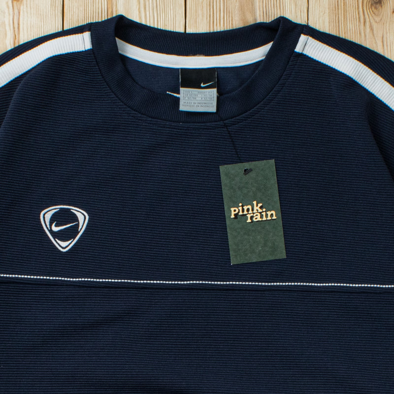 (L) Vintage Nike Essential Embroidered Sweatshirt