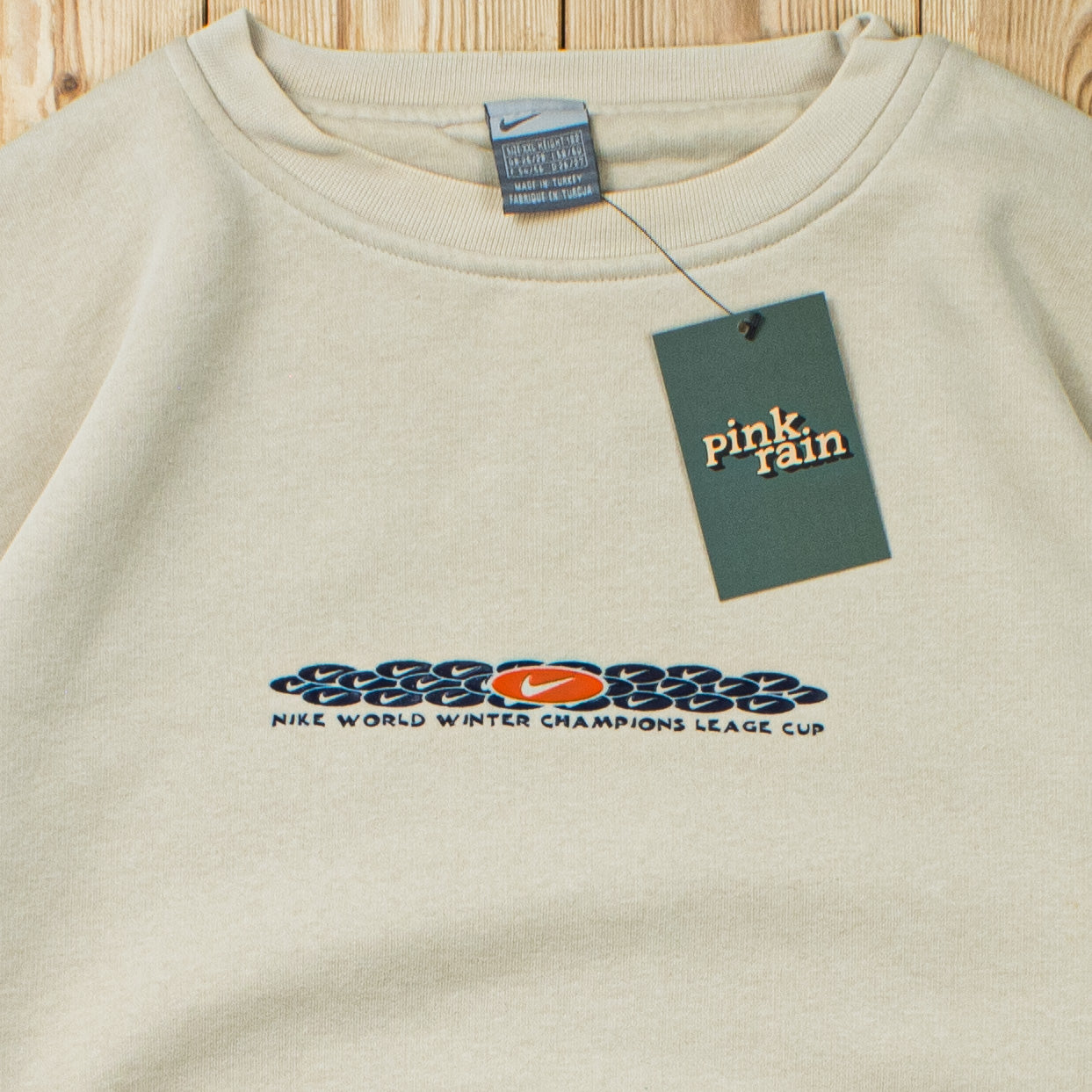 (L) Vintage Nike World Winter Champions Sweatshirt