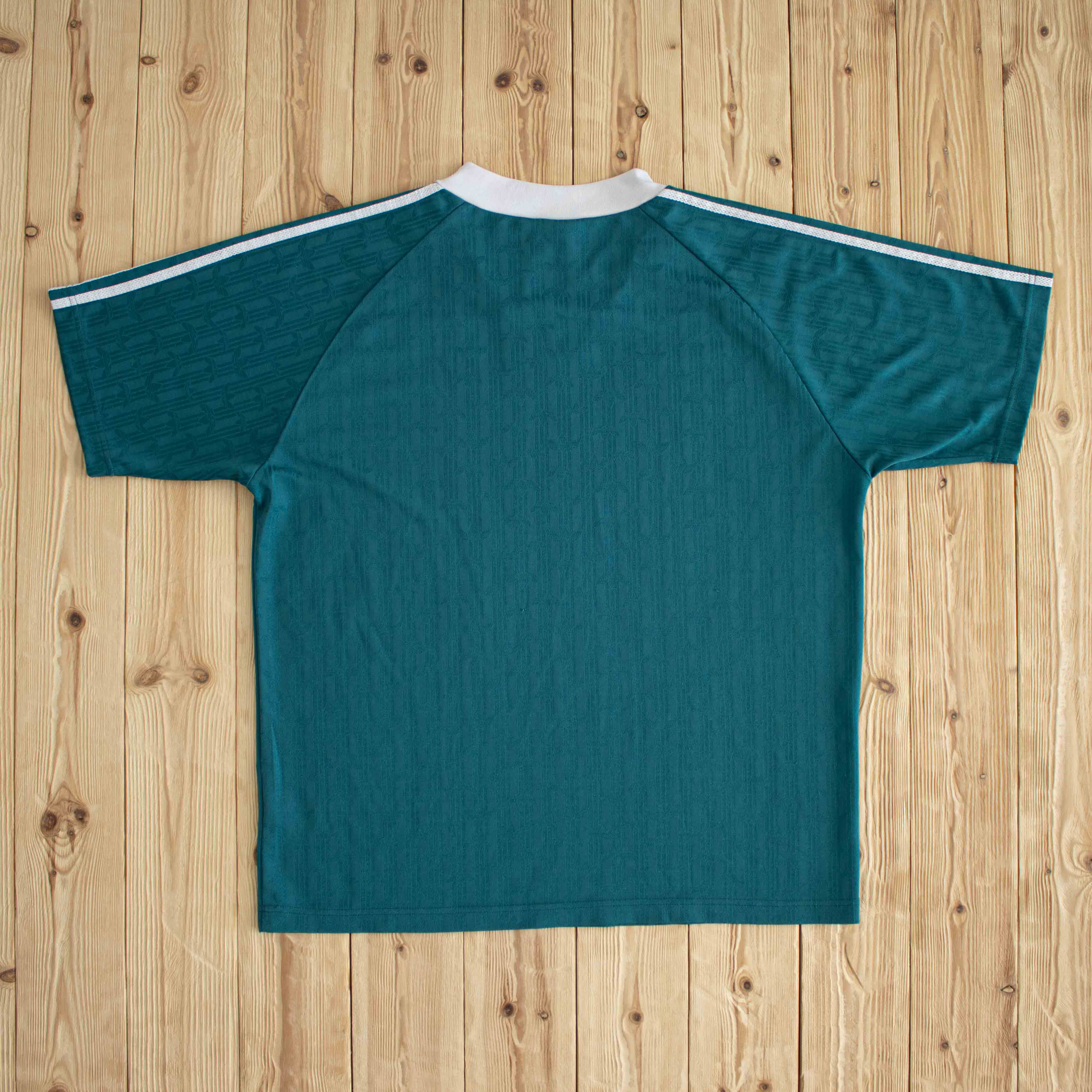 (L/XL) Adidas Vintage T-Shirt Green