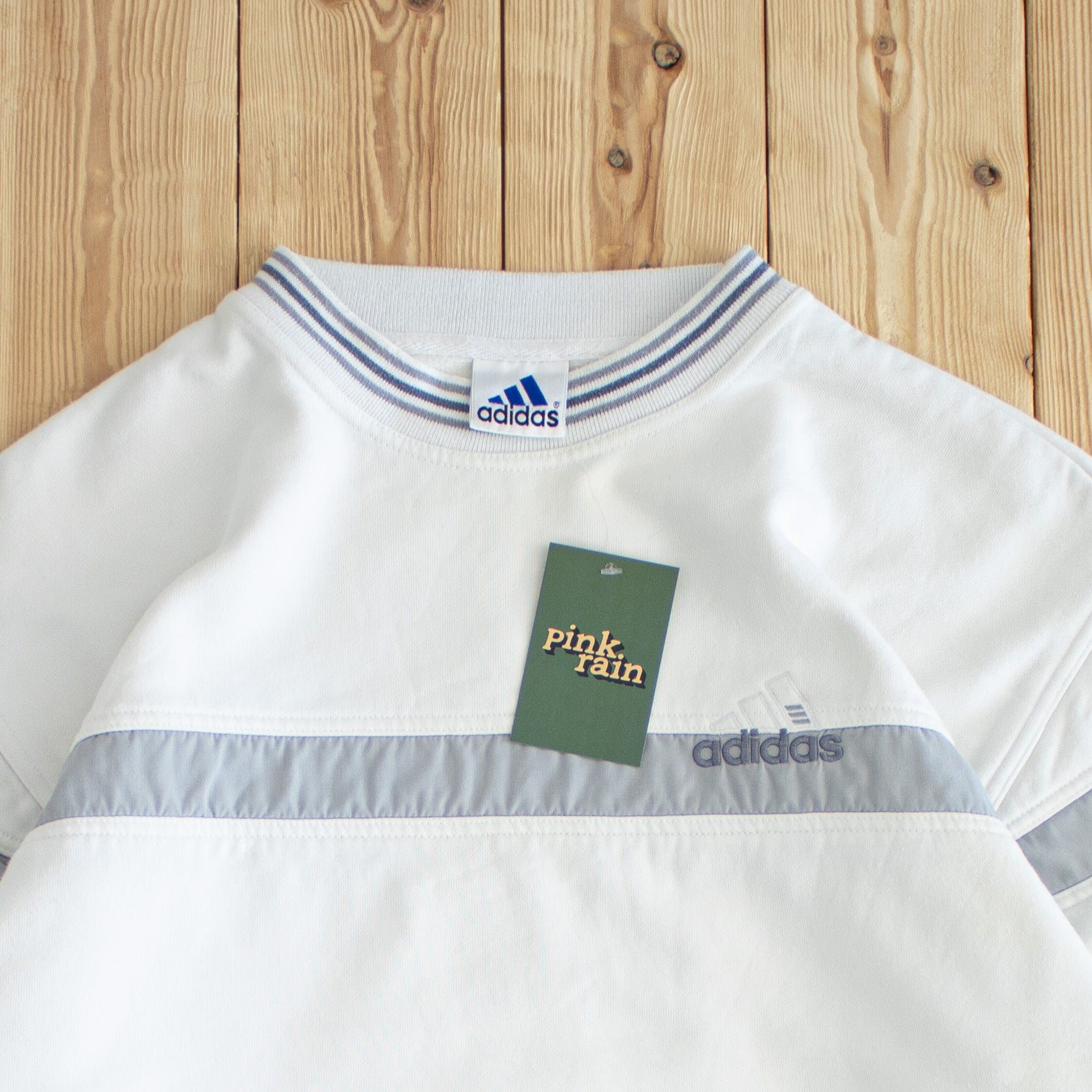 (M/L) Adidas Logo Vintage Embroidered Sweatshirt White