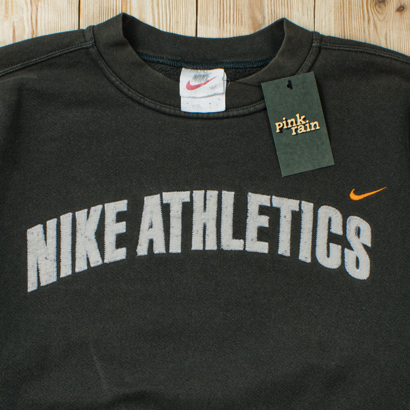 (L) Vintage Nike Athletics Embroidered Sweatshirt