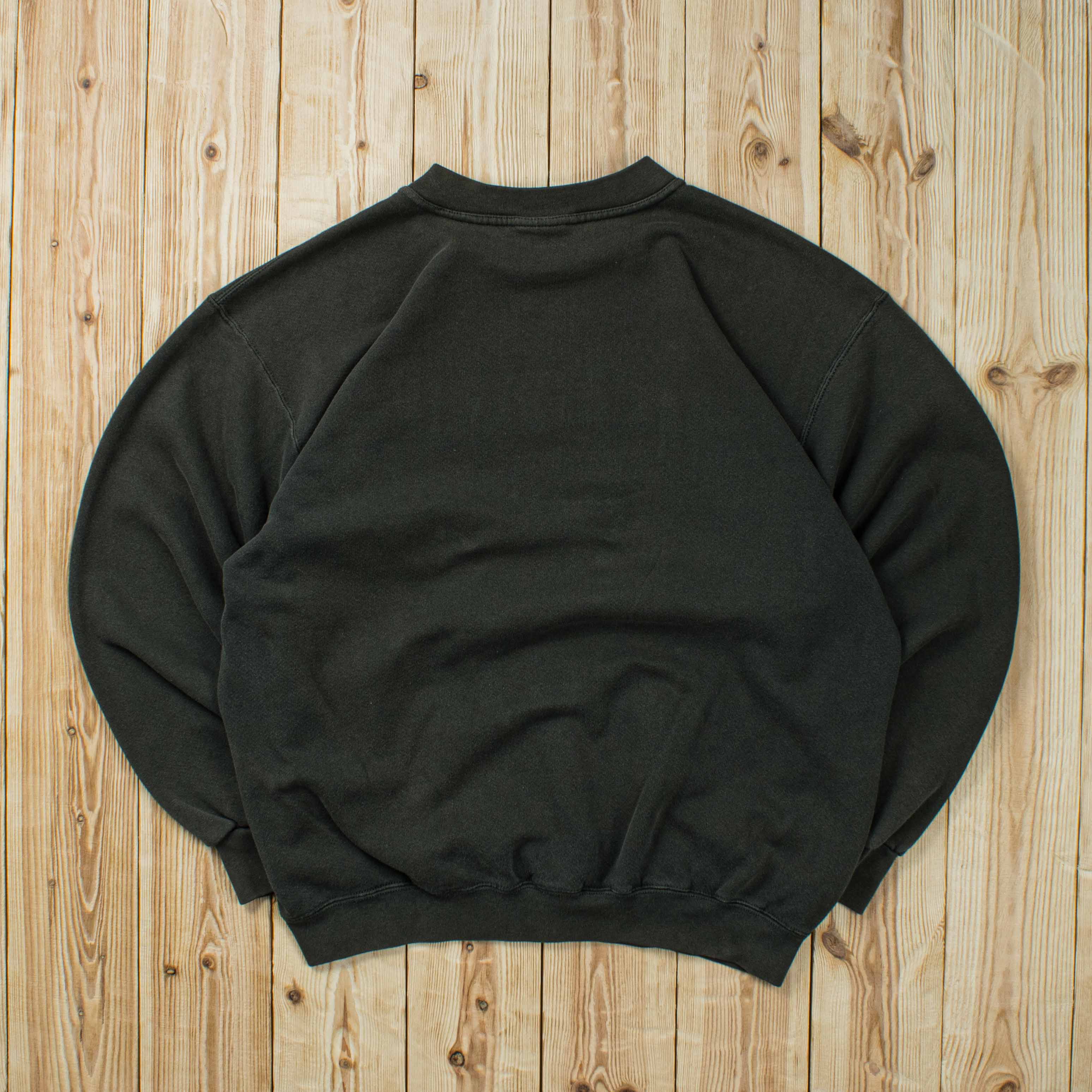 (L) Vintage Nike Athletics Embroidered Sweatshirt