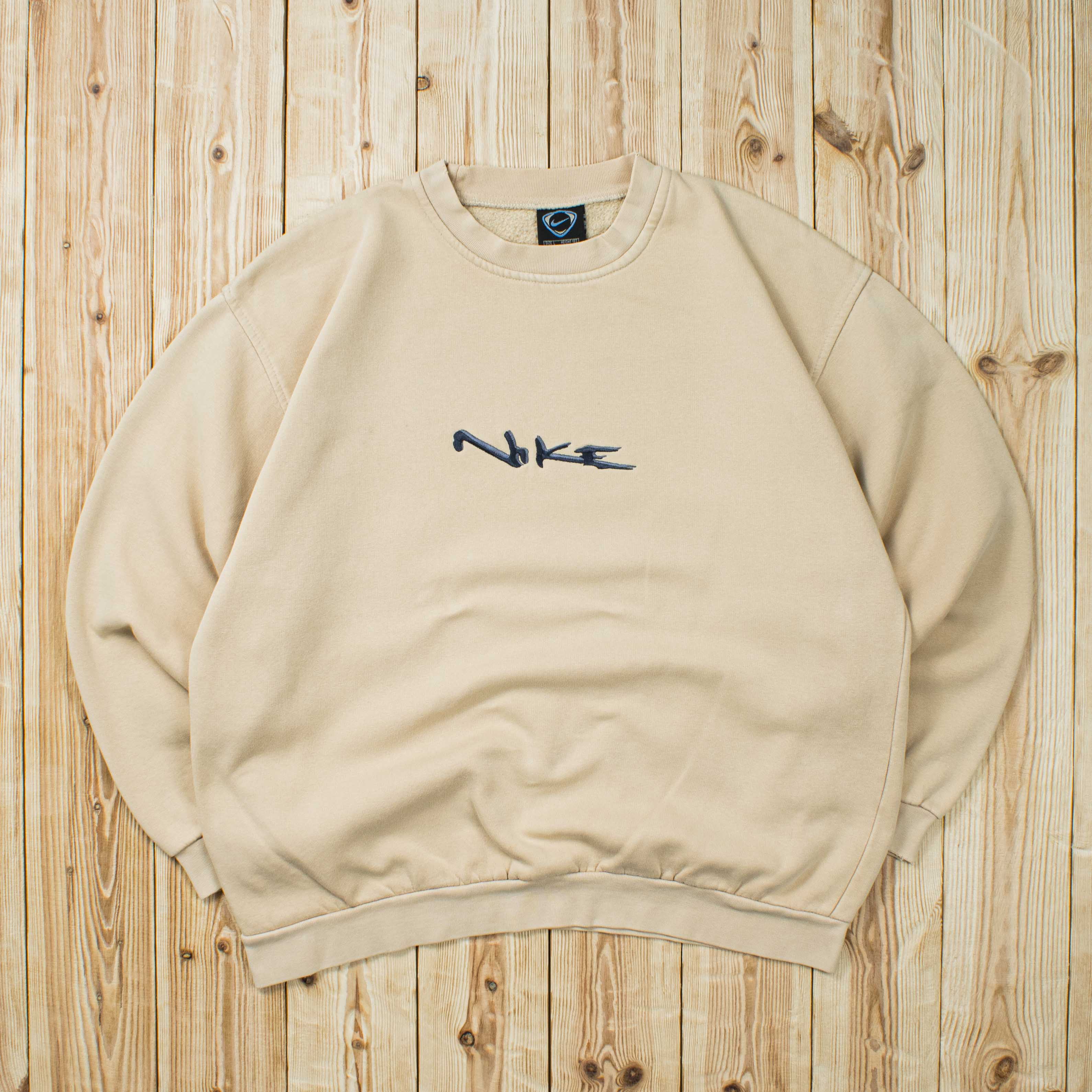 (L) Vintage Nike Spell Out Embroidered Sweatshirt