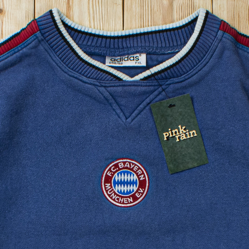 (L) Vintage Adidas F.C. Bayern Munchen Embroidered Sweatshirt