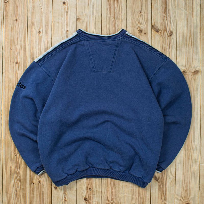 (L) Vintage Adidas F.C. Bayern Munchen Embroidered Sweatshirt