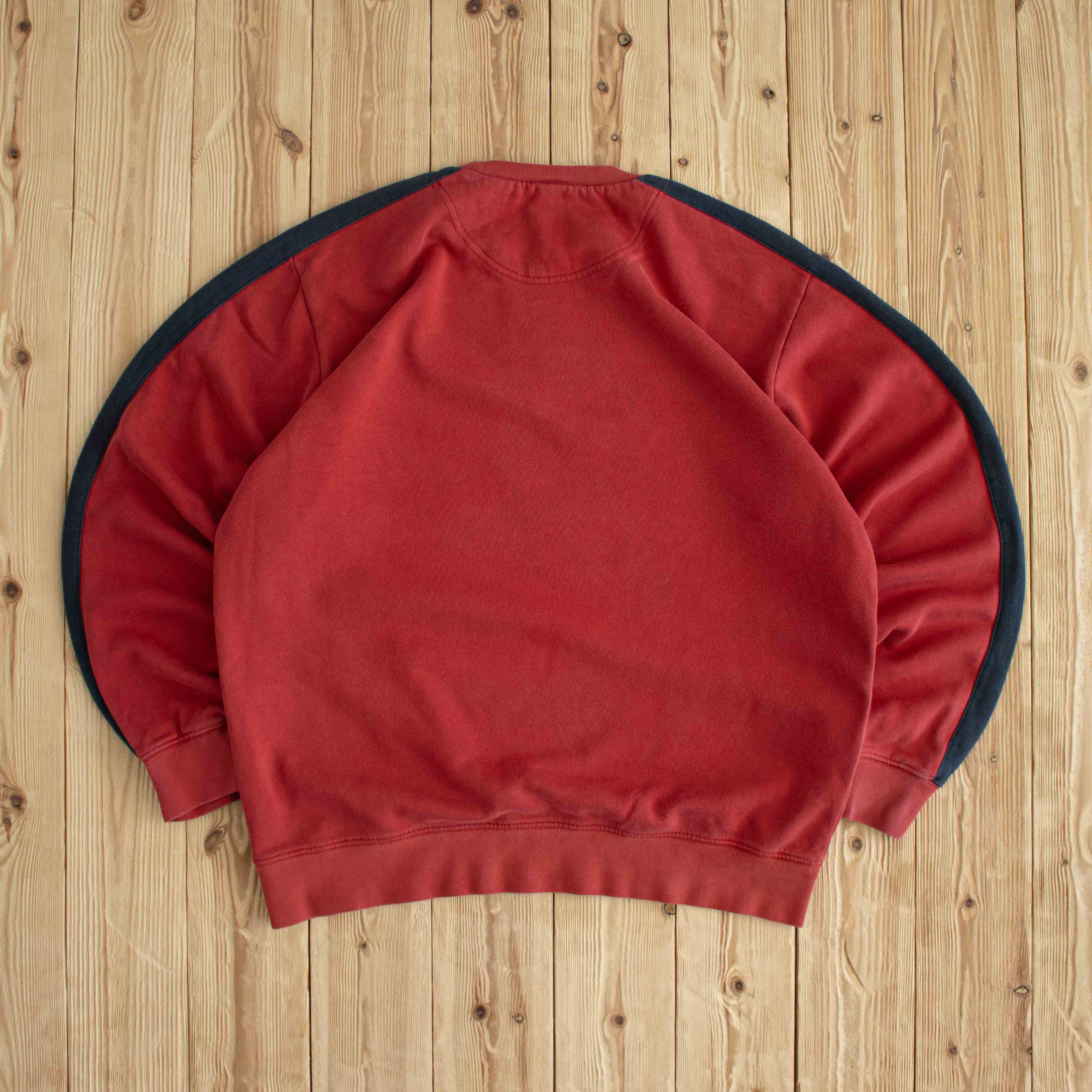 (L) Nike Air Vintage Embroidered Sweatshirt Red