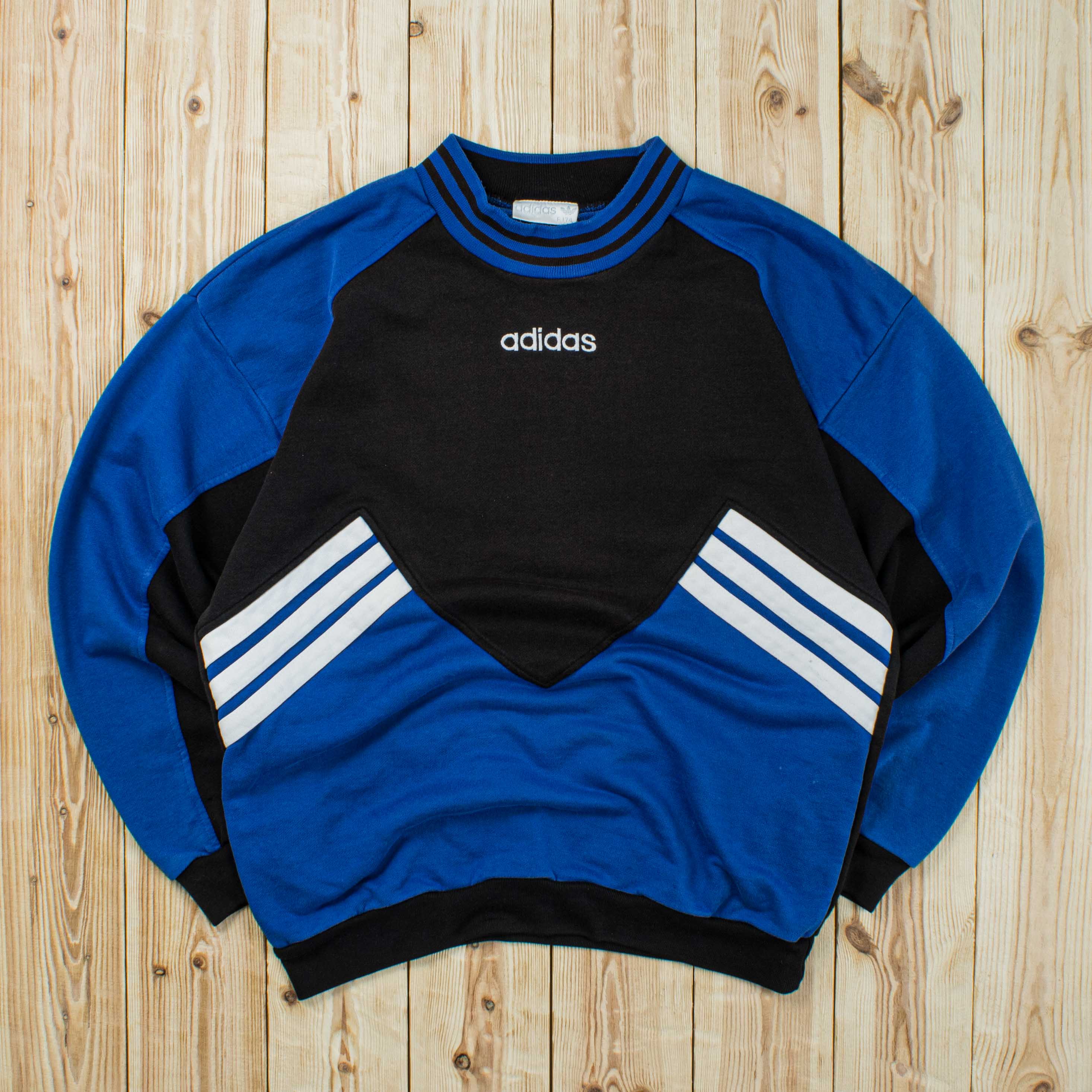 (M) Vintage Adidas Embroidered Sweatshirt