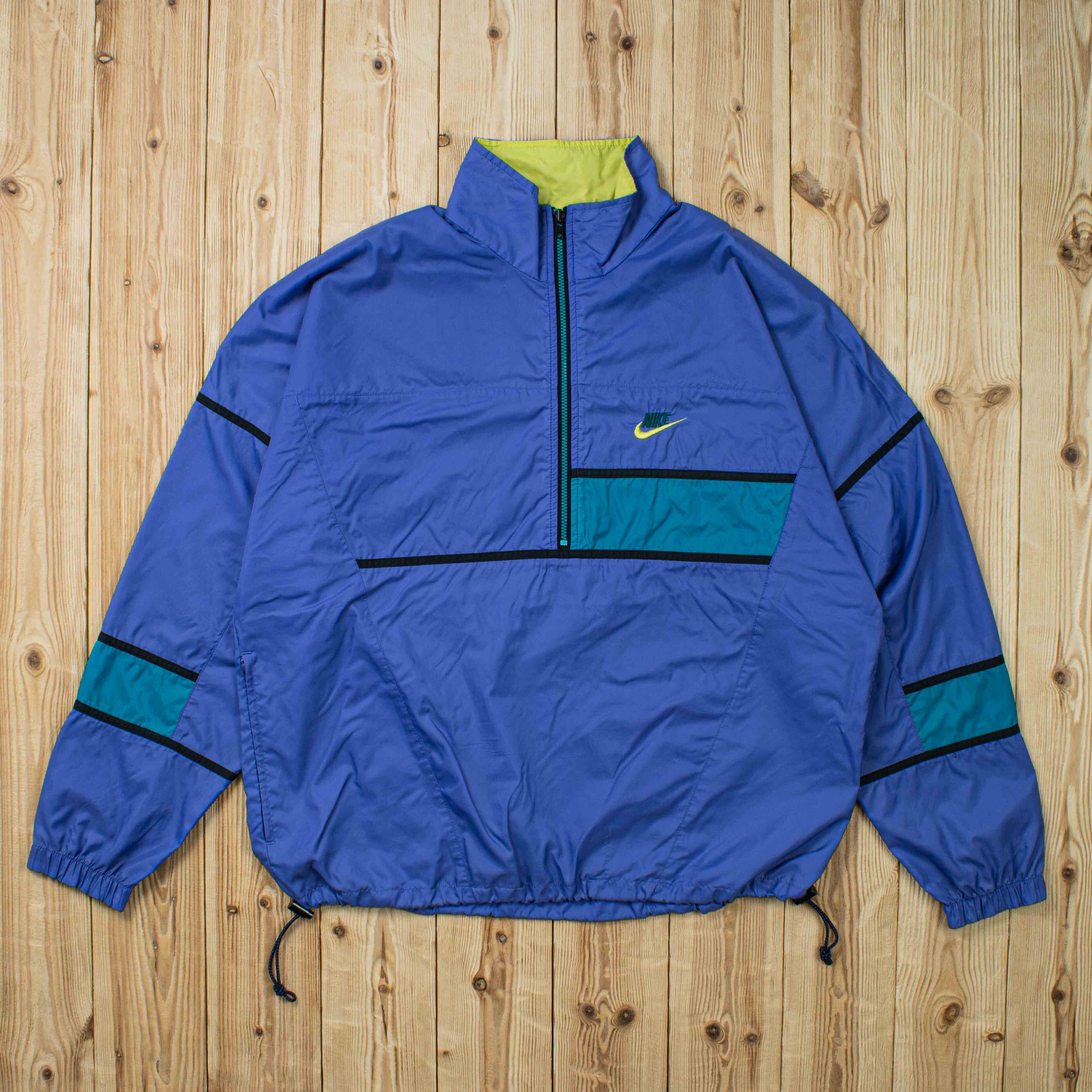 (L) Vintage Nike Essential Embroidered Quarter-Zip Jacket