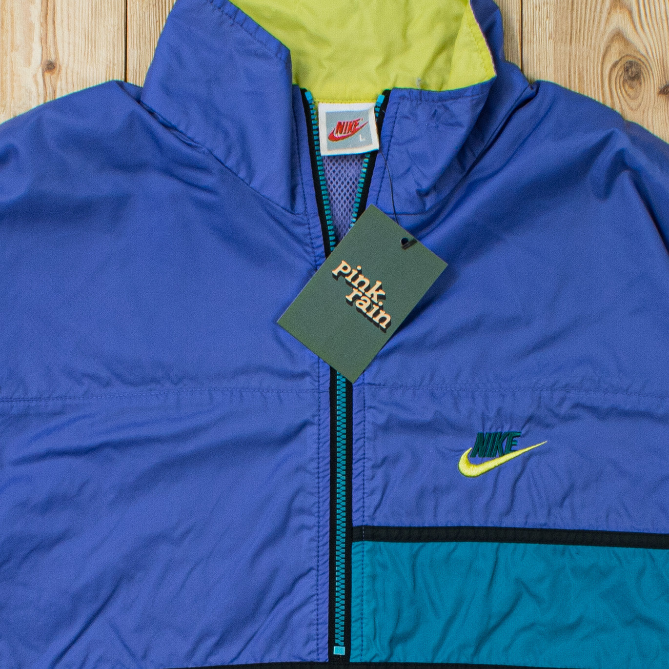 (L) Vintage Nike Essential Embroidered Quarter-Zip Jacket