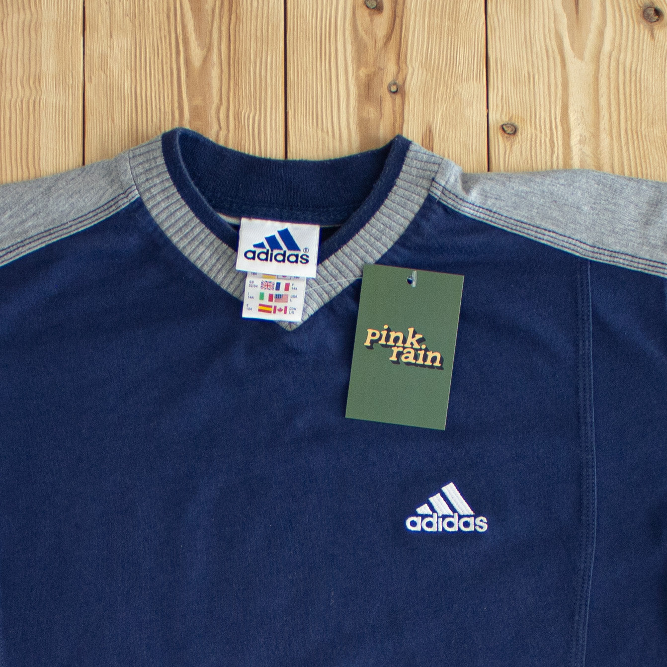 (L) Adidas Vintage Embroidered T-Shirt Blue