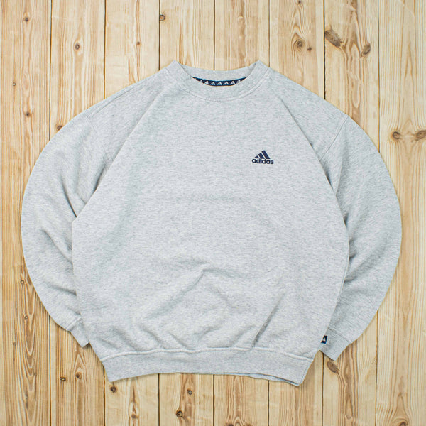 (M) Vintage Adidas Essential Embroidered Sweatshirt