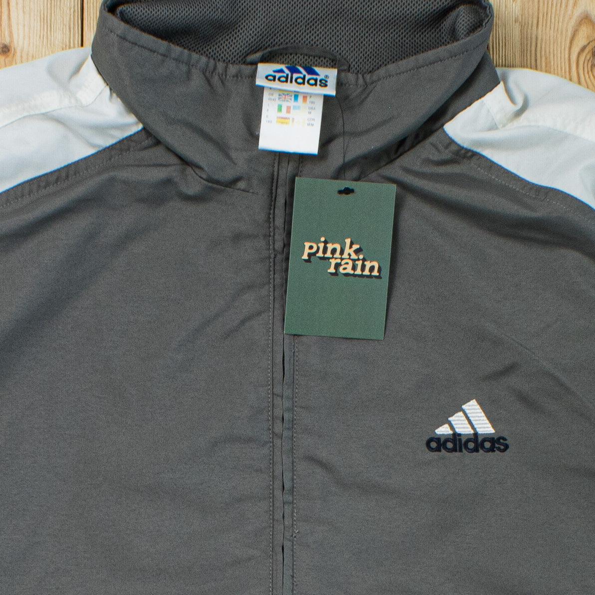 (M) Vintage Adidas Essential Embroidered Jacket