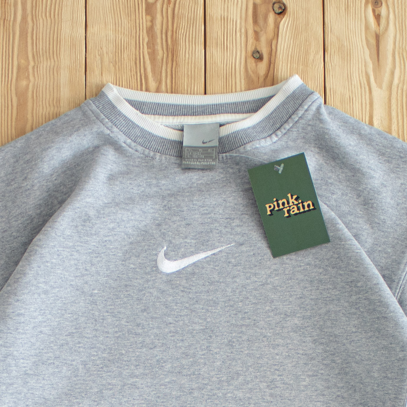 (M) Nike Center Swoosh Vintage Embroidered Sweatshirt Gray