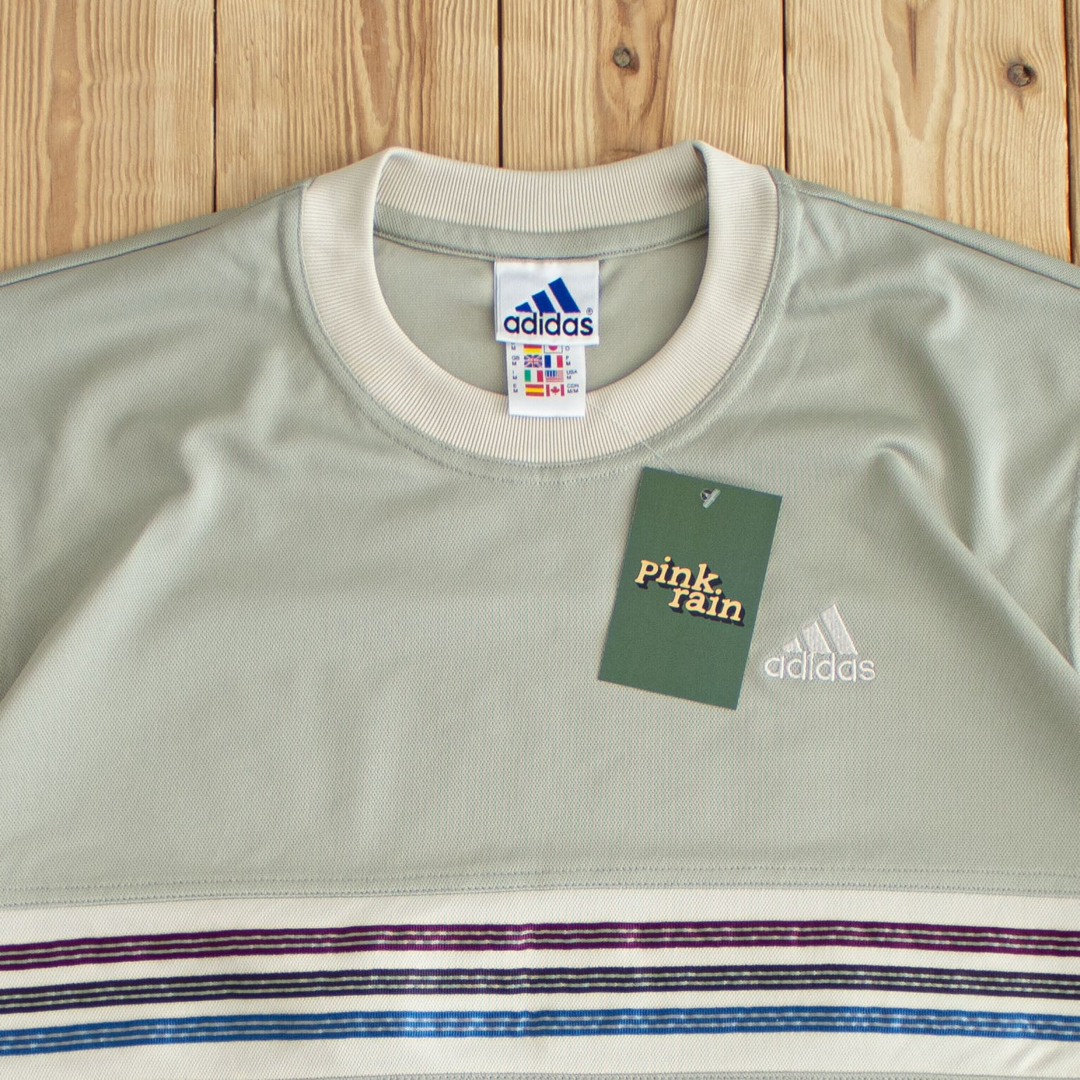 (M/L) Adidas Vintage Embroidered T-Shirt Beige