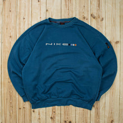 (M) Vintage Nike Spell Out Embroidered Sweatshirt